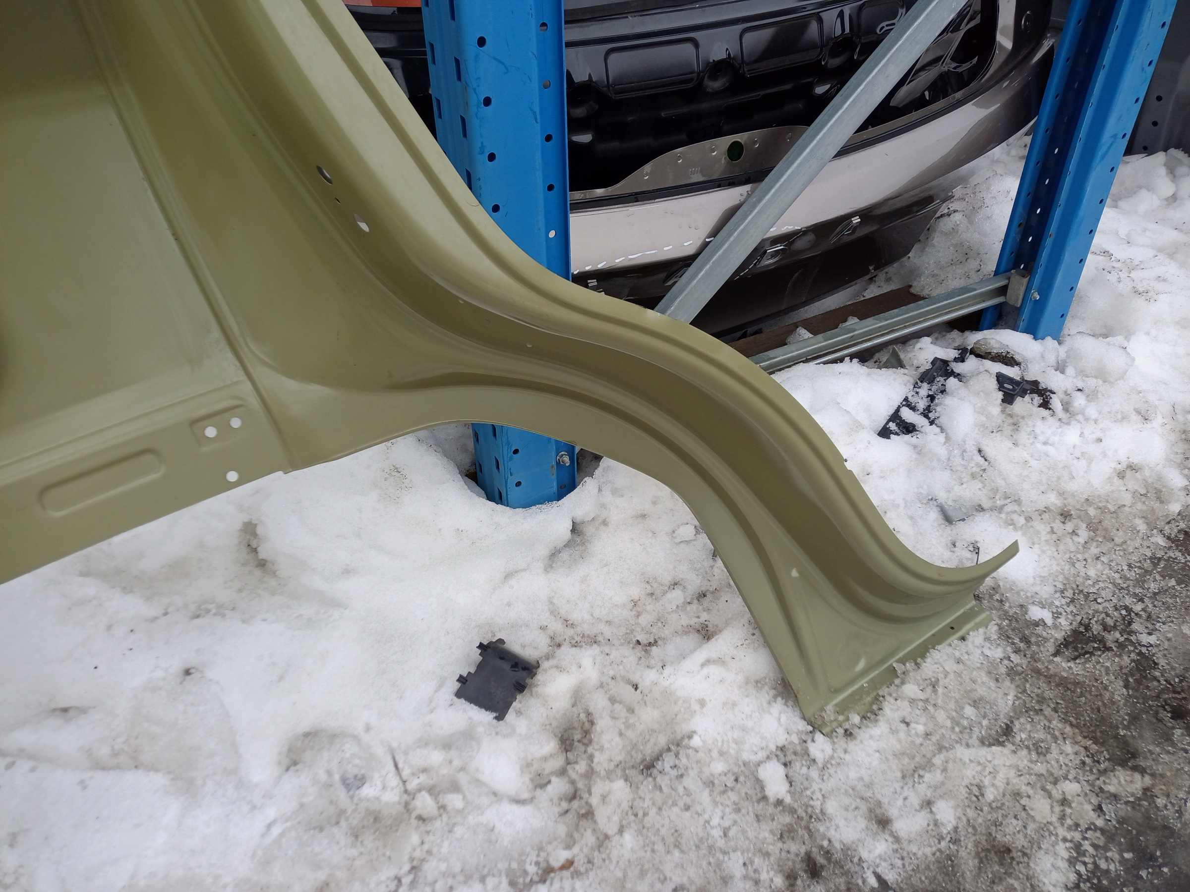 Панель кузова боковая левая Haval H3