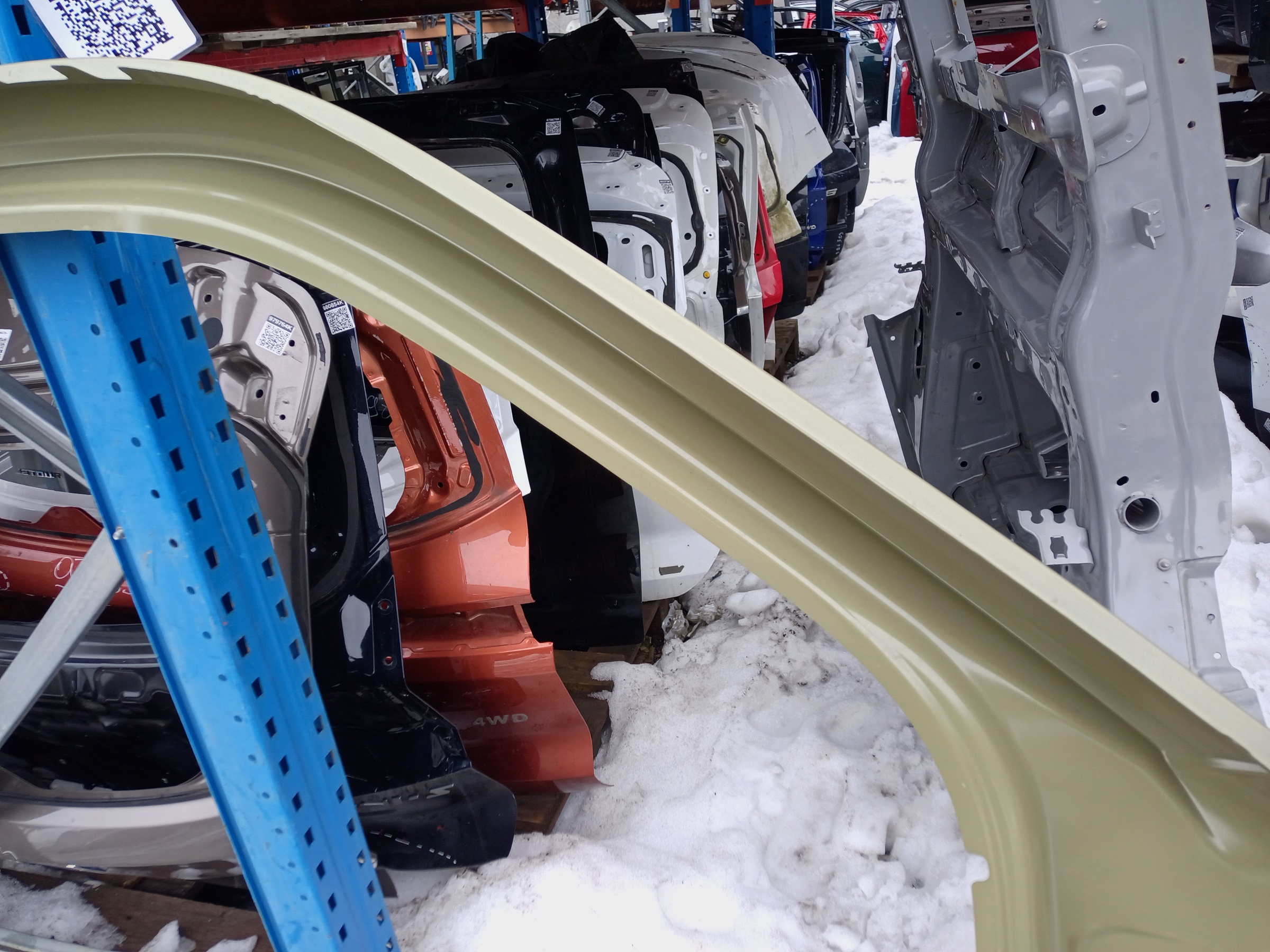 Панель кузова боковая левая Haval H3