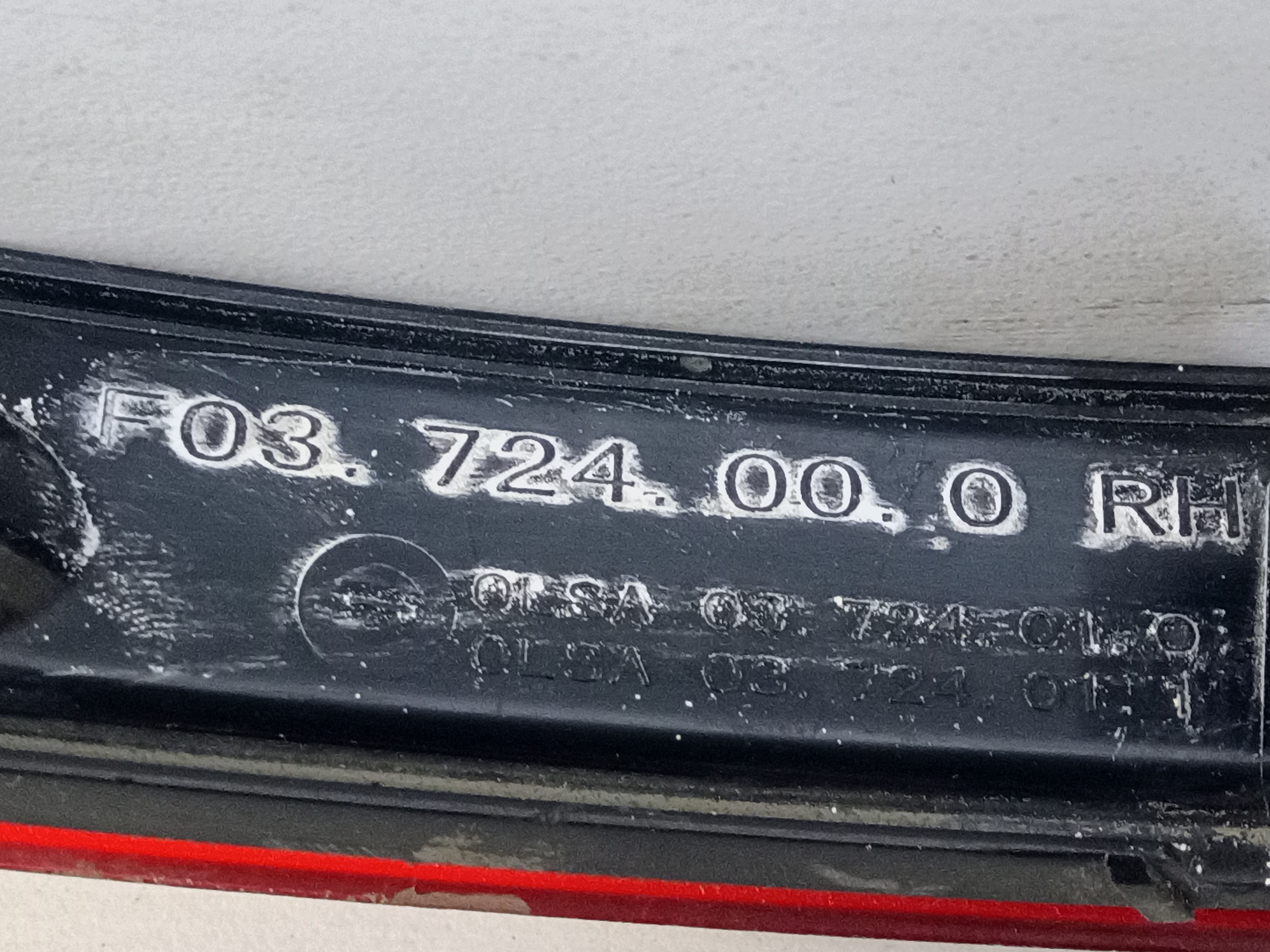 Фара ПТФ задняя правая Audi Q8