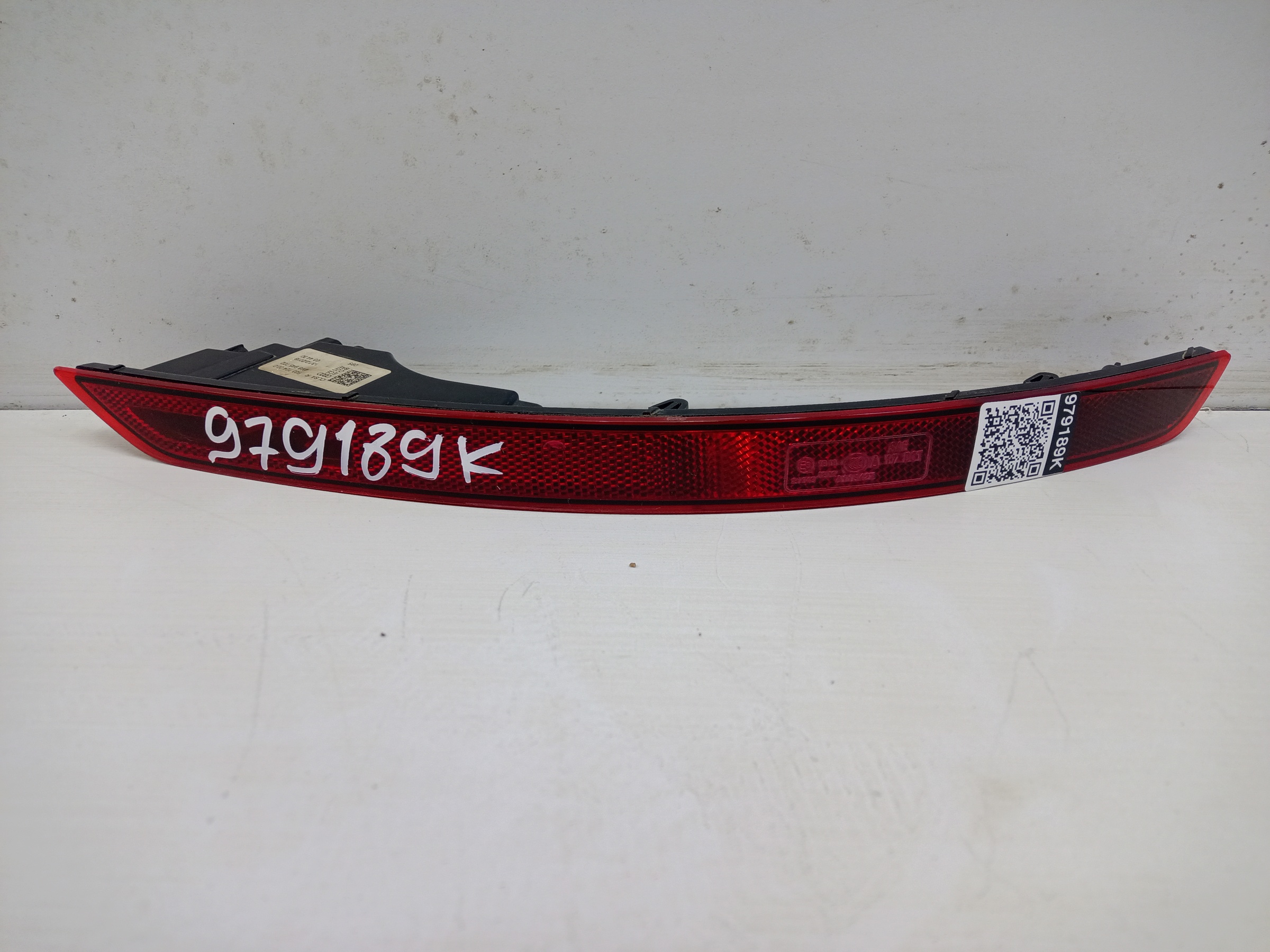 Фара ПТФ задняя правая Audi Q8