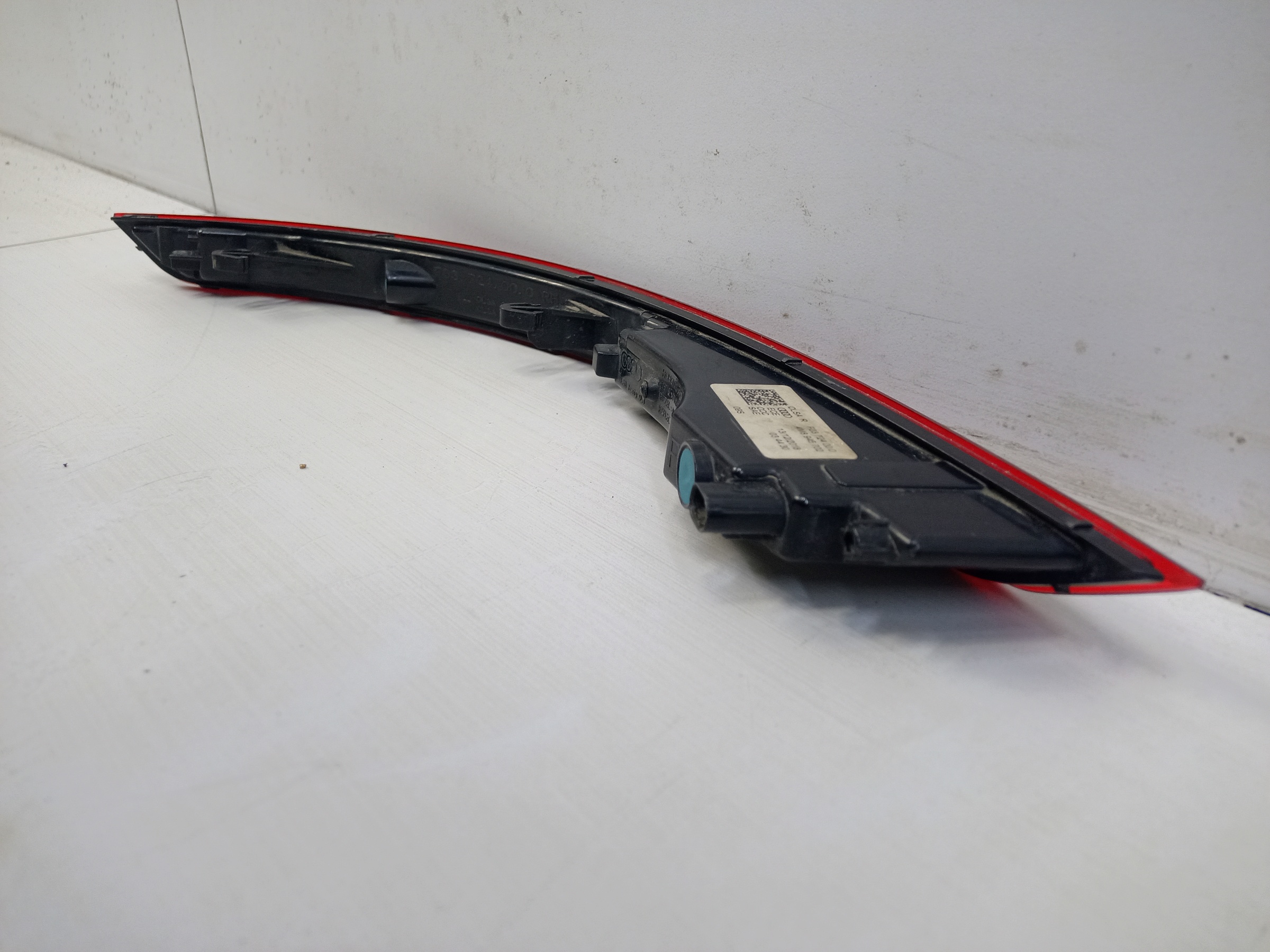 Фара ПТФ задняя правая Audi Q8