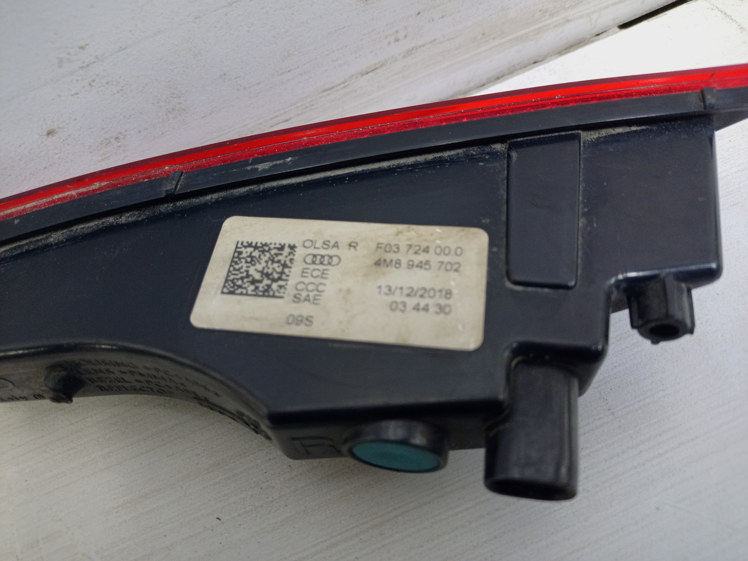 Фара ПТФ задняя правая Audi Q8