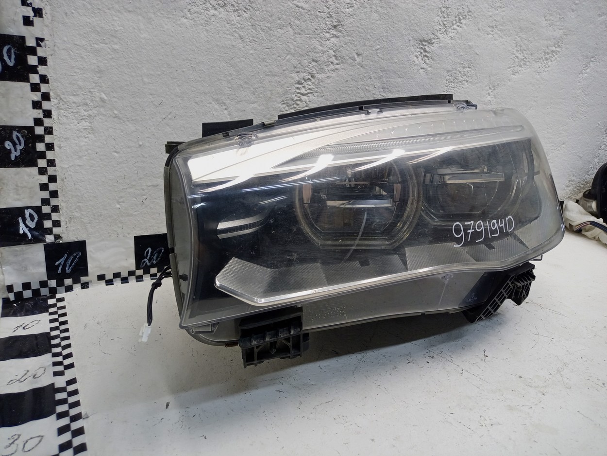 Фара передняя левая BMW X5 F15 LED