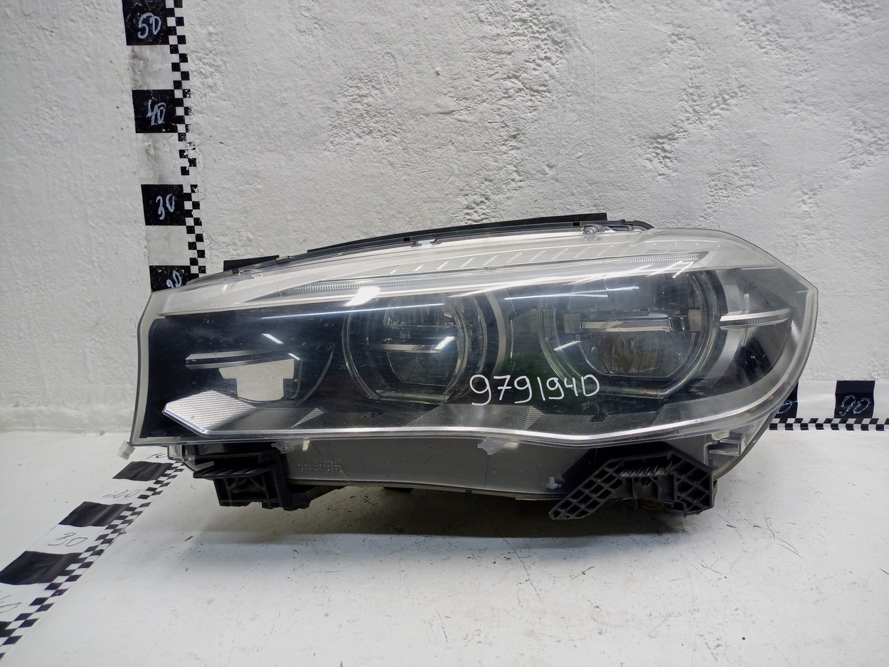 Фара передняя левая BMW X5 F15 LED