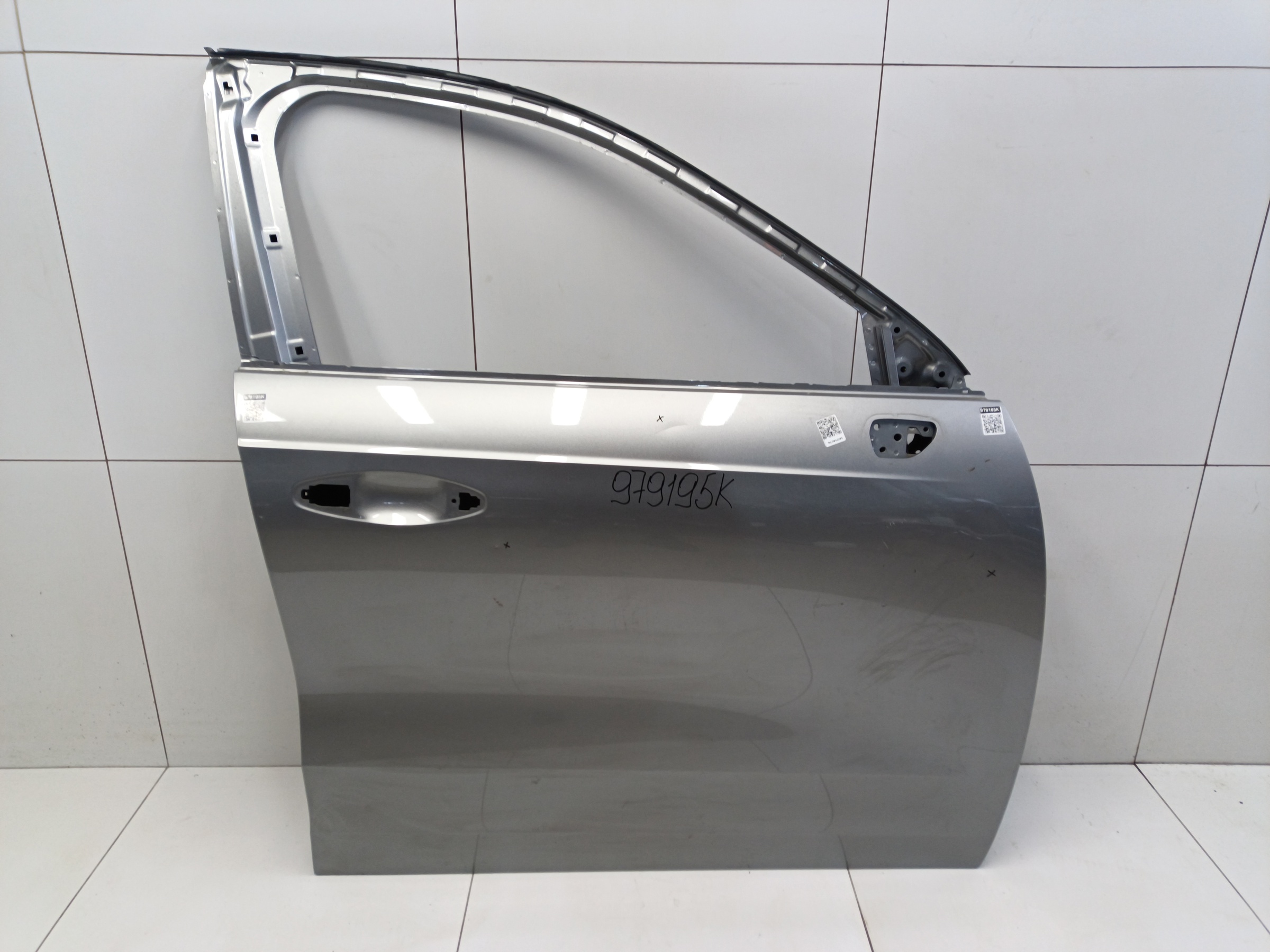 Дверь передняя правая Haval Jolion без молдинга