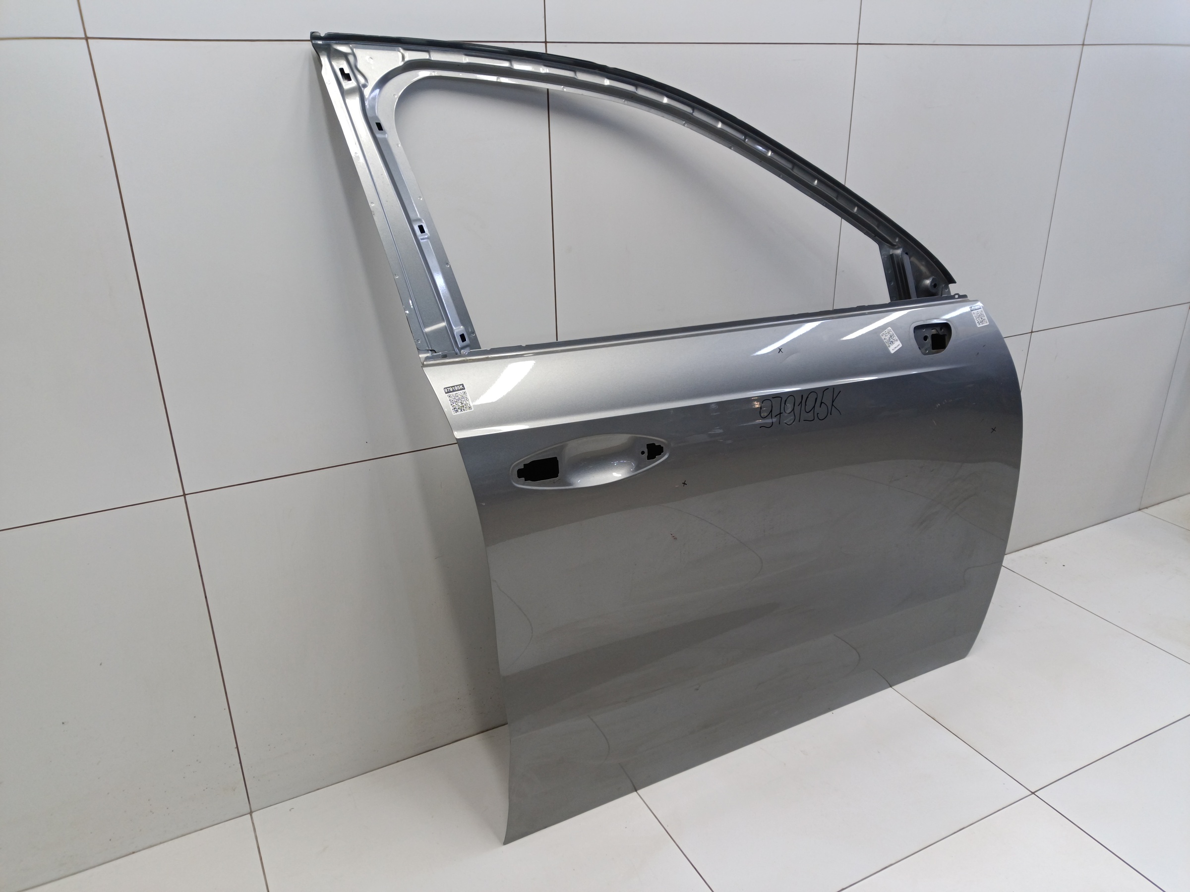 Дверь передняя правая Haval Jolion без молдинга