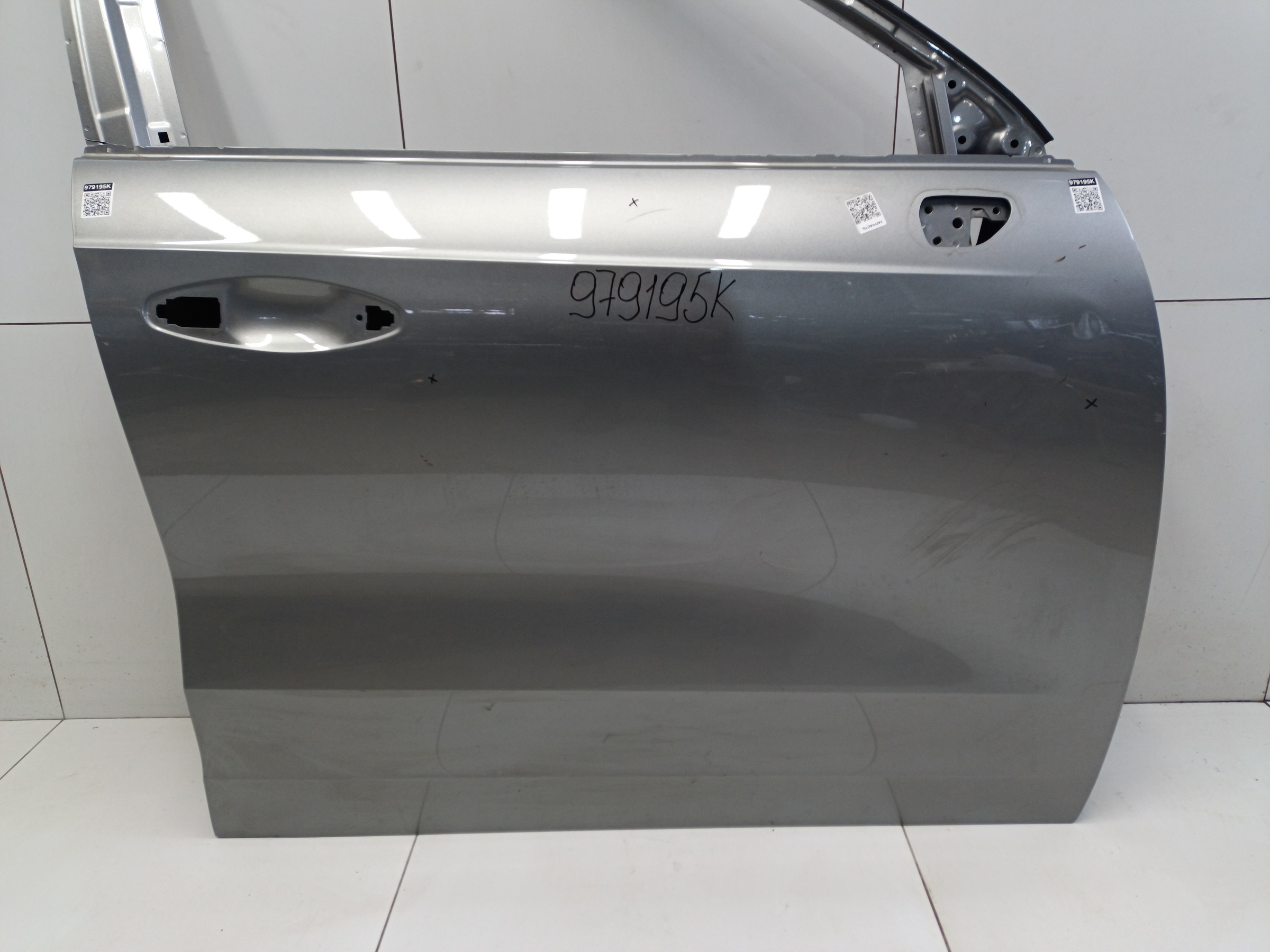 Дверь передняя правая Haval Jolion без молдинга