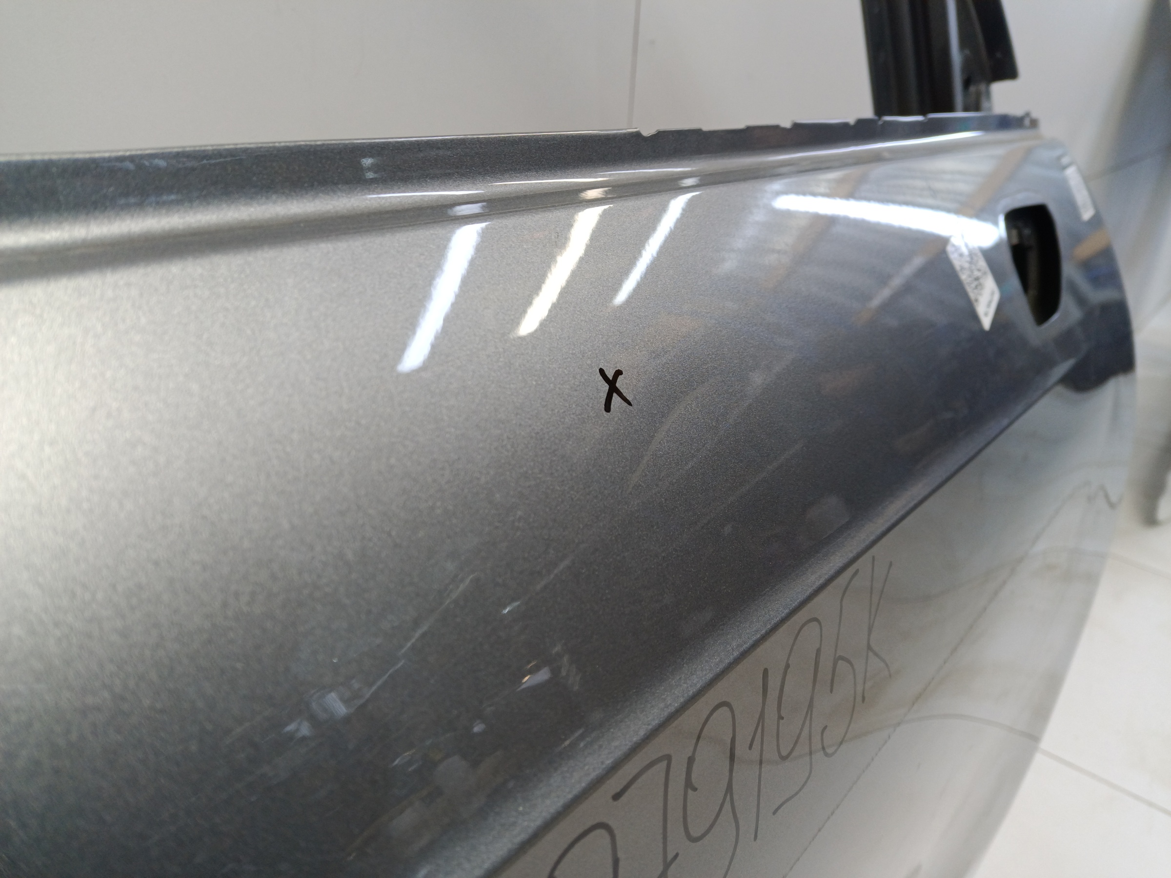 Дверь передняя правая Haval Jolion без молдинга