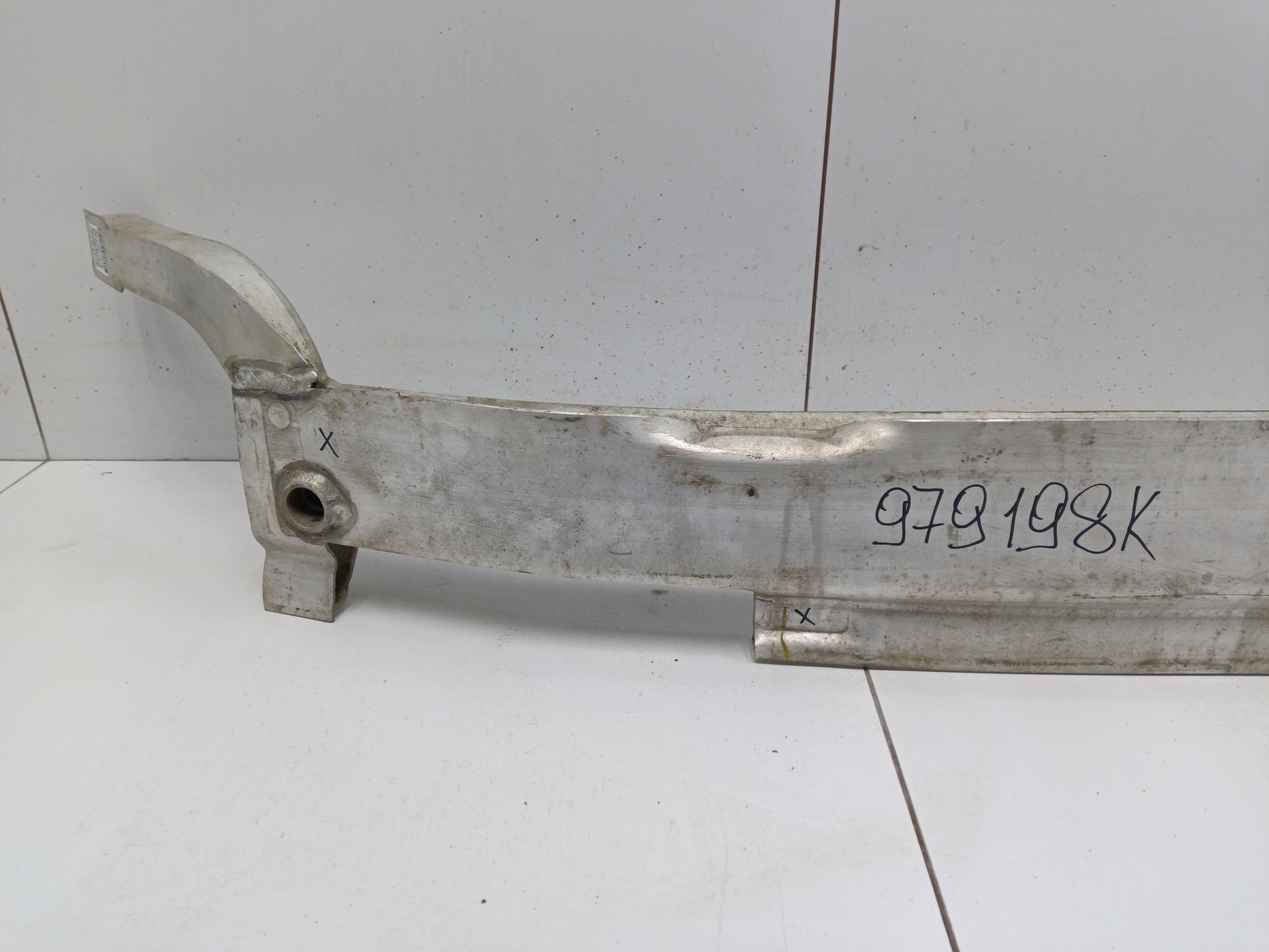 Усилитель переднего бампера Audi Q5 2