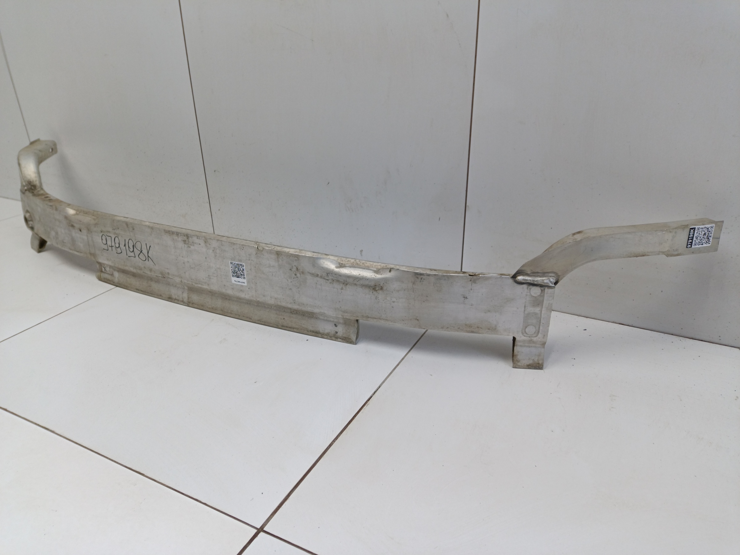 Усилитель переднего бампера Audi Q5 2