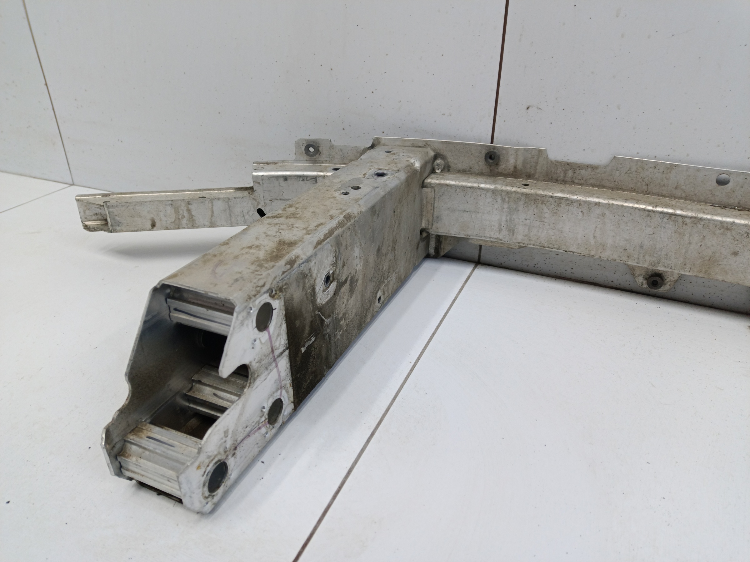 Усилитель переднего бампера BMW X3 G01