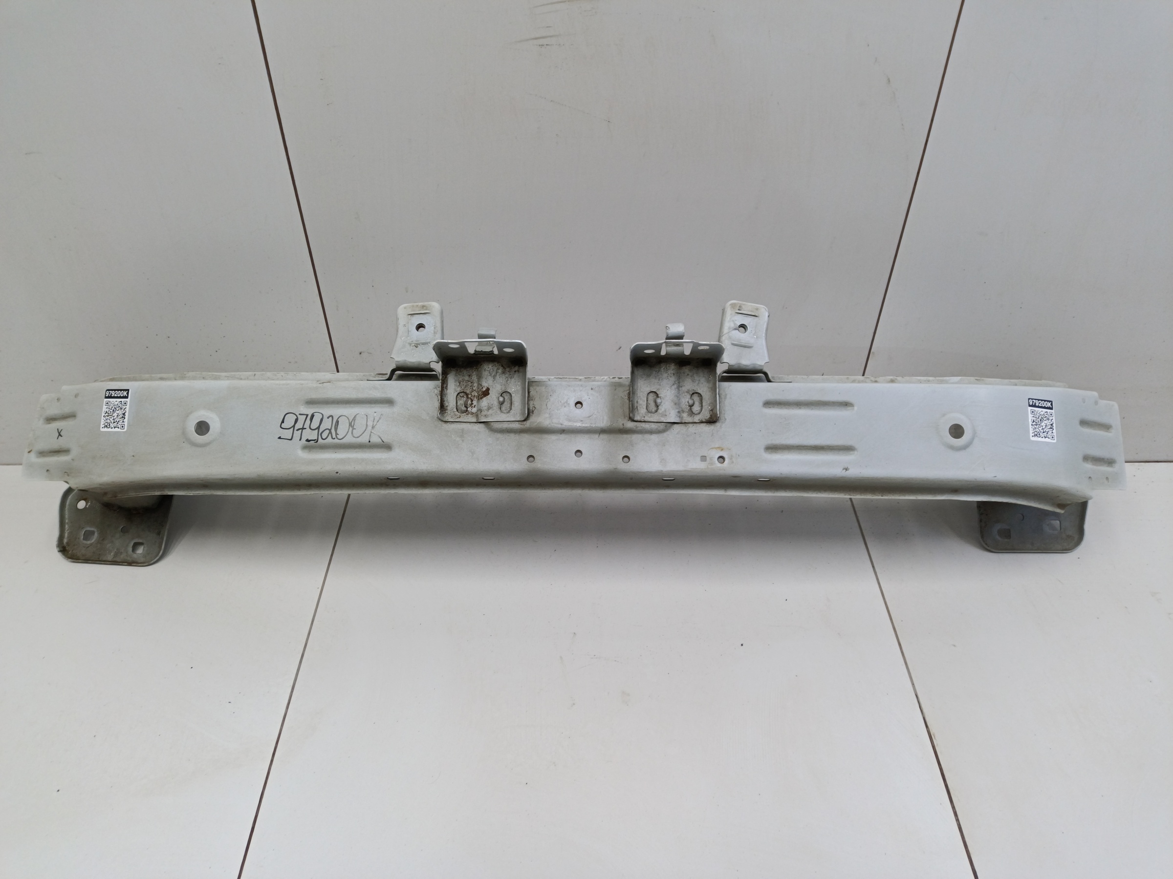 Усилитель переднего бампера Haval F7