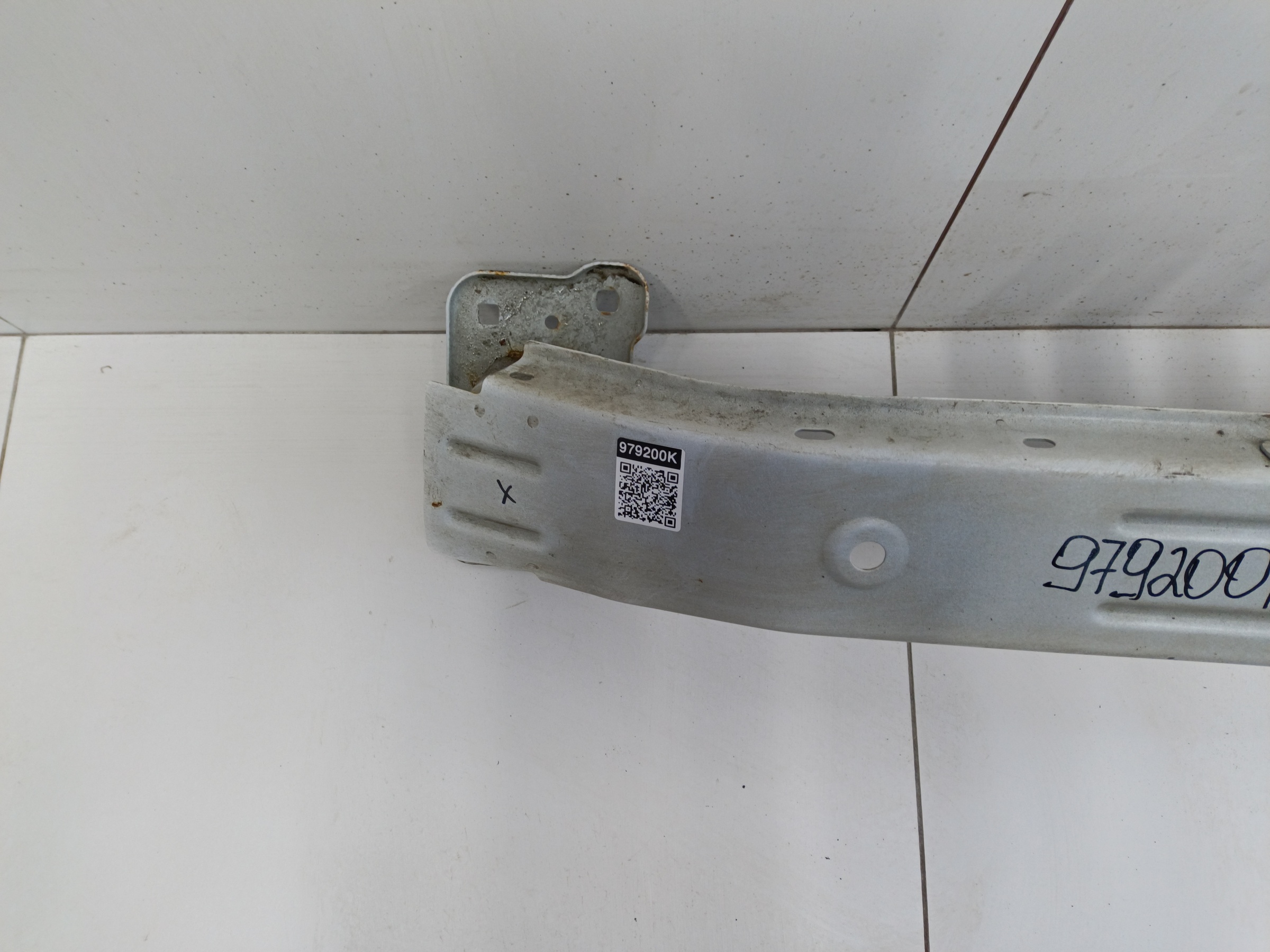 Усилитель переднего бампера Haval F7