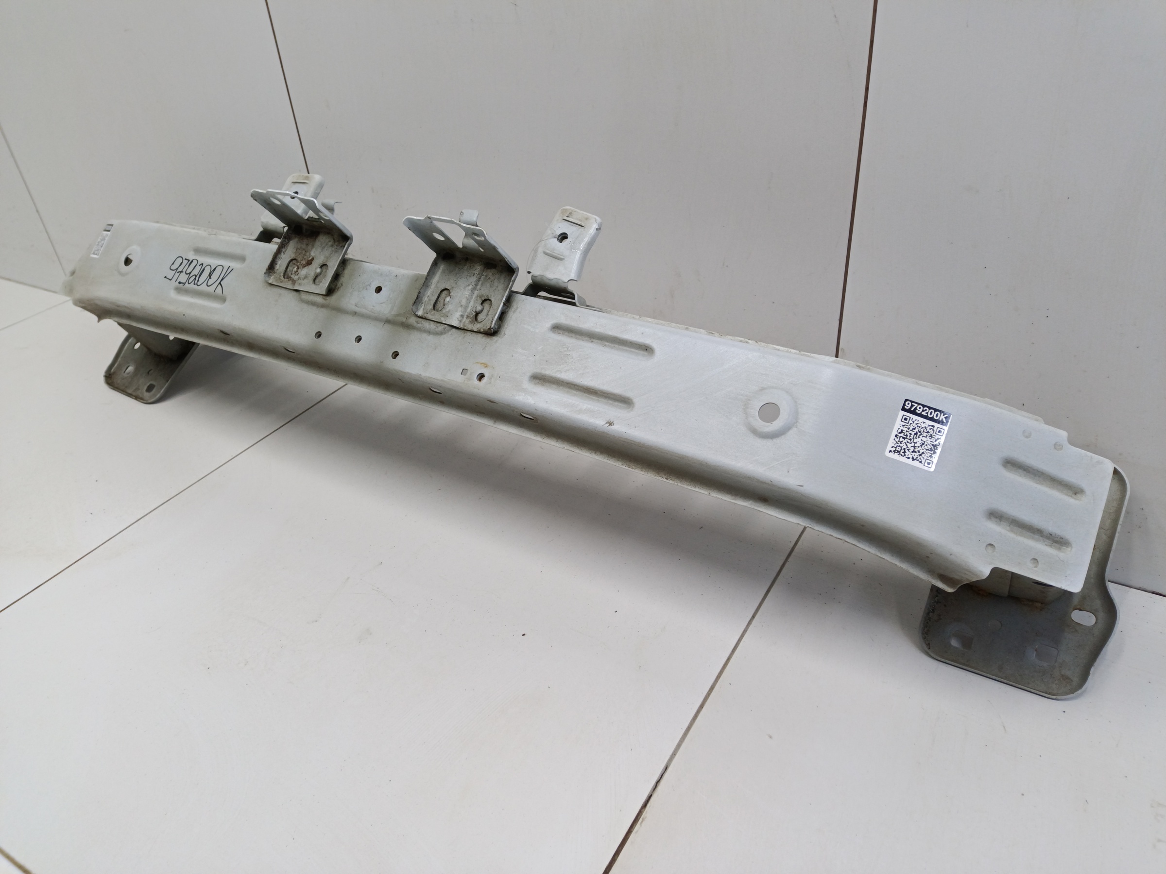 Усилитель переднего бампера Haval F7