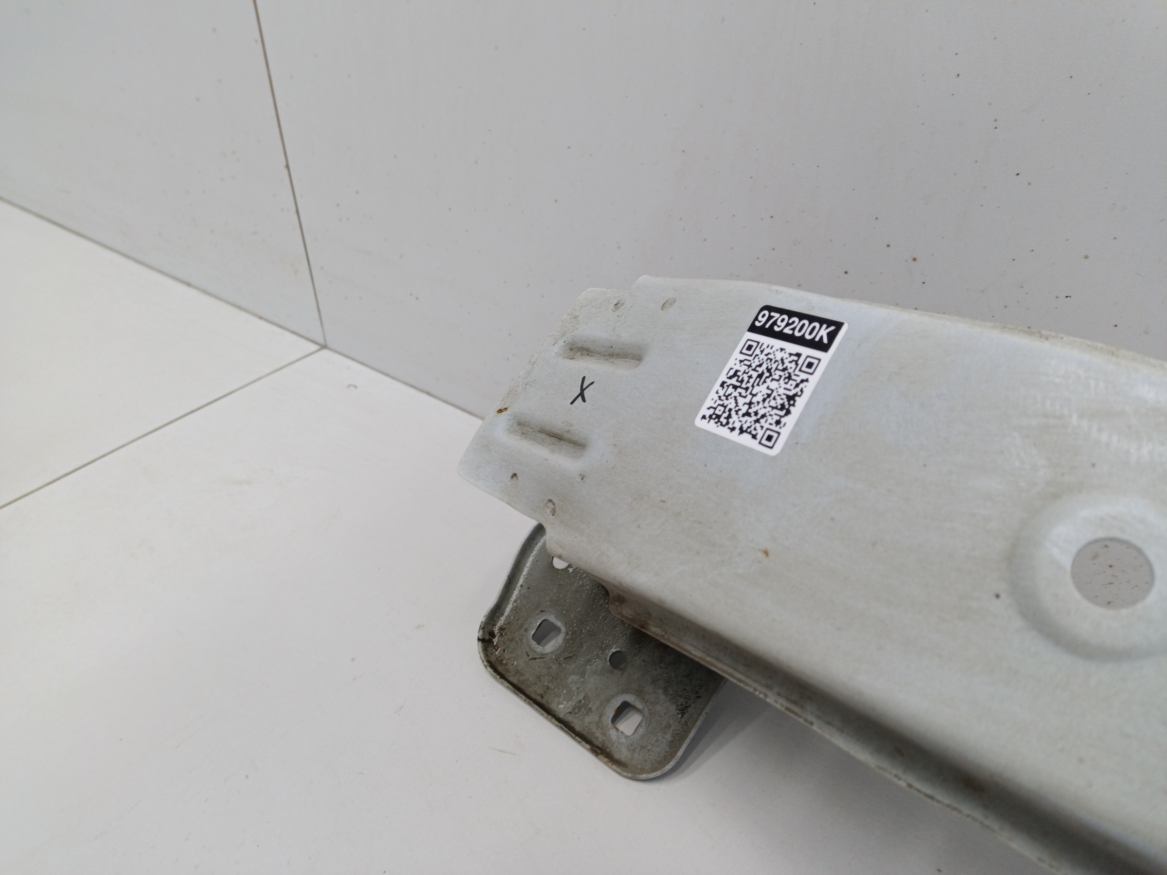 Усилитель переднего бампера Haval F7