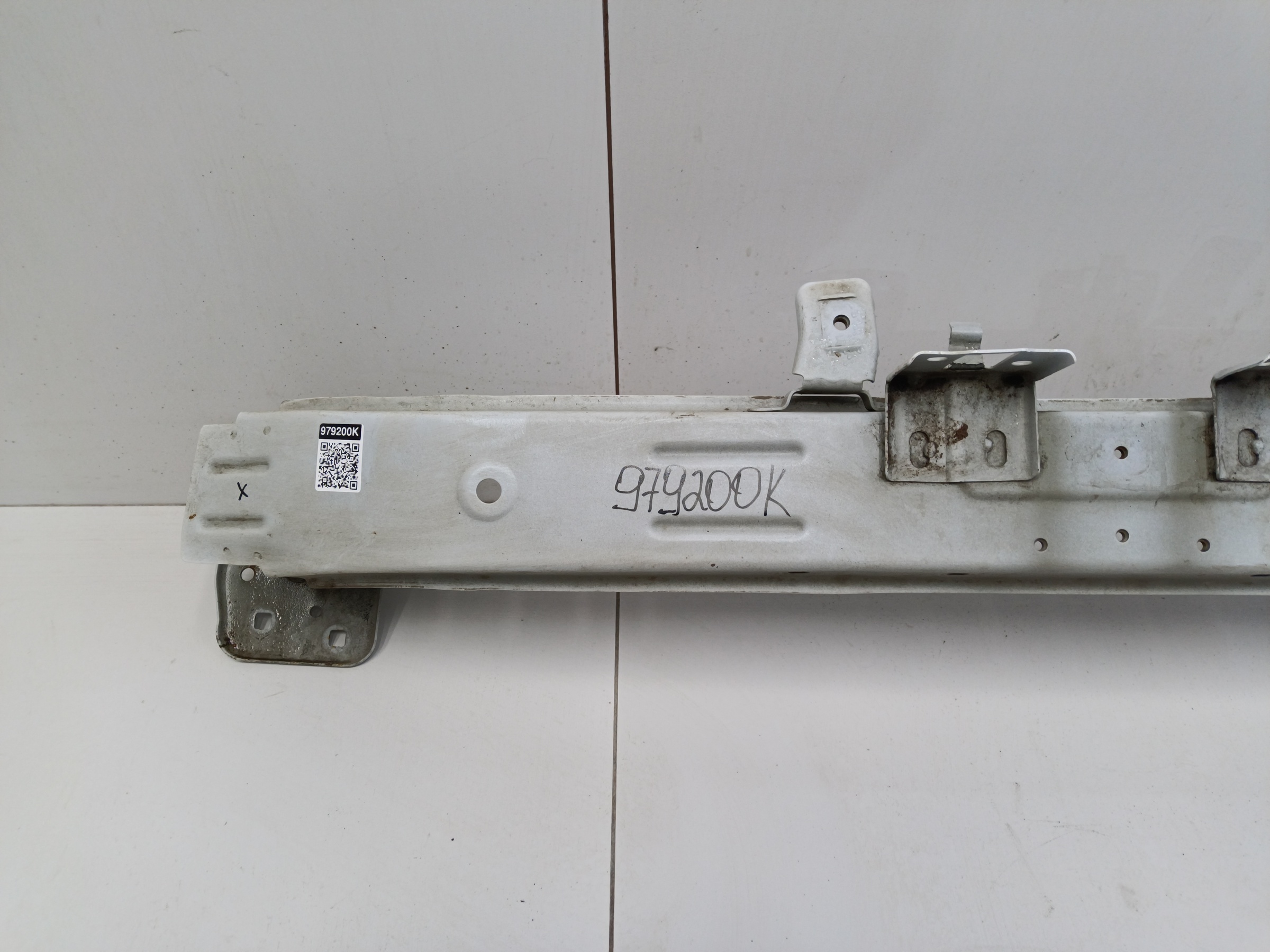 Усилитель переднего бампера Haval F7