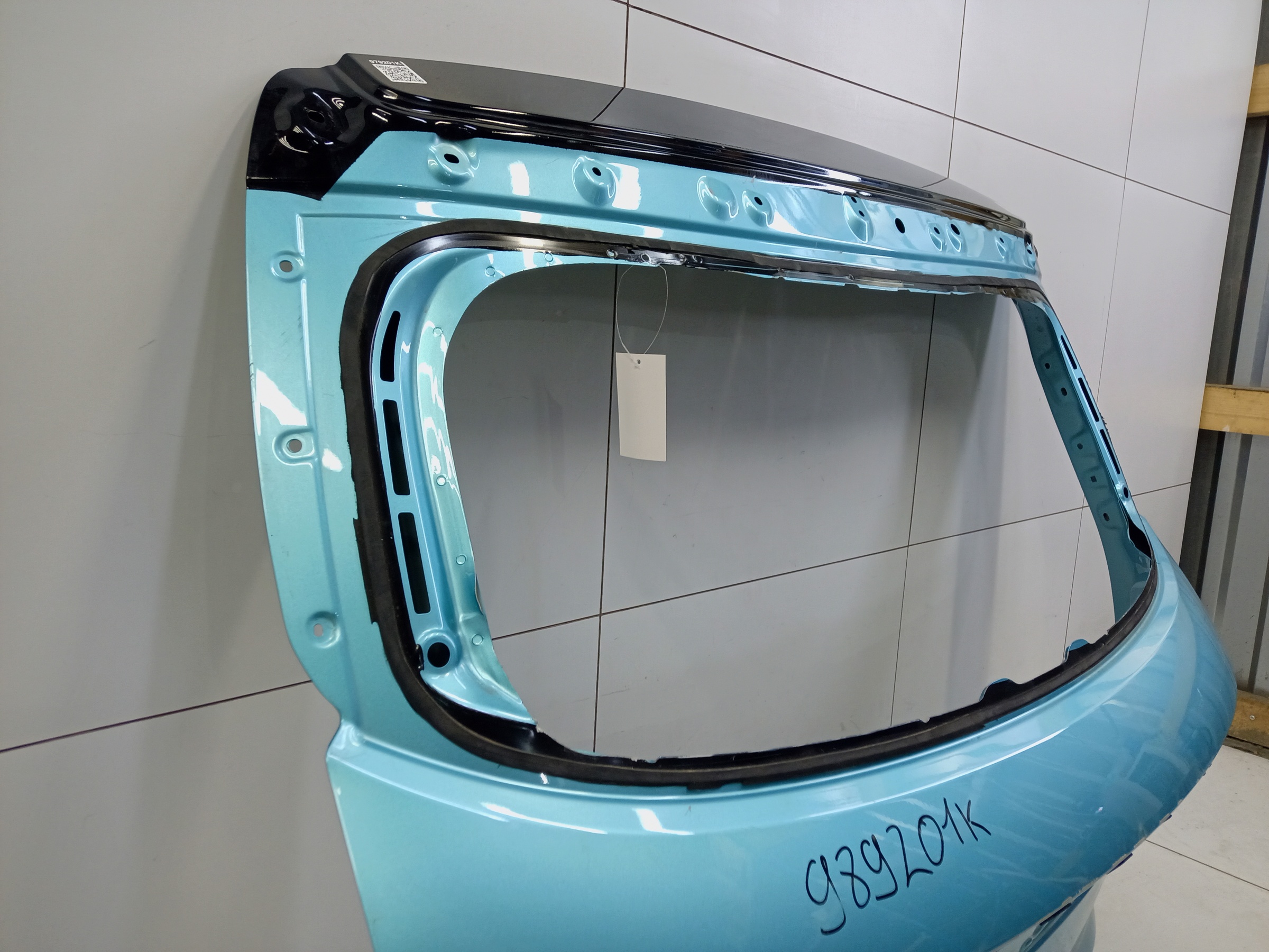 Крышка багажника Geely Coolray Restail