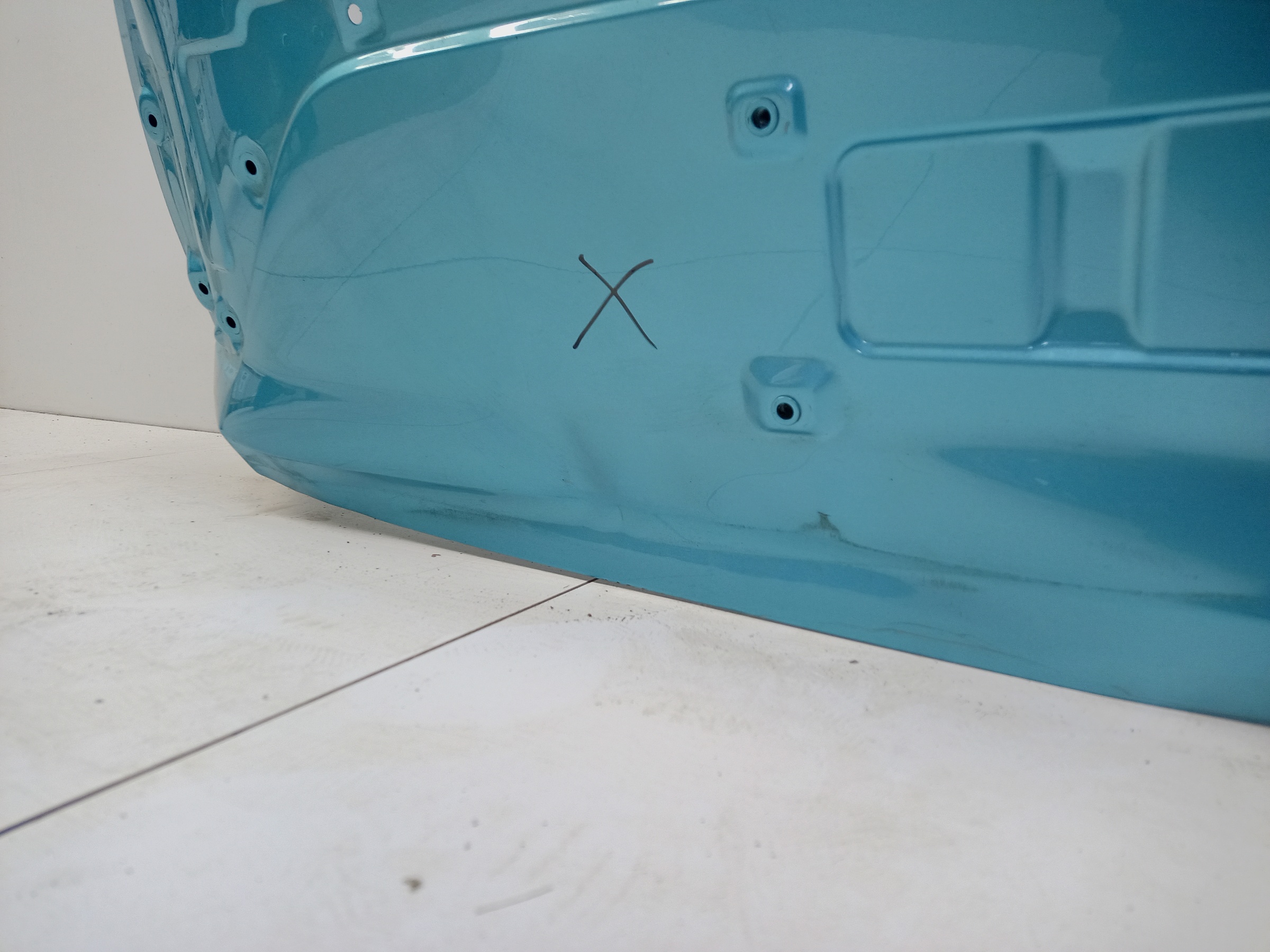 Крышка багажника Geely Coolray Restail