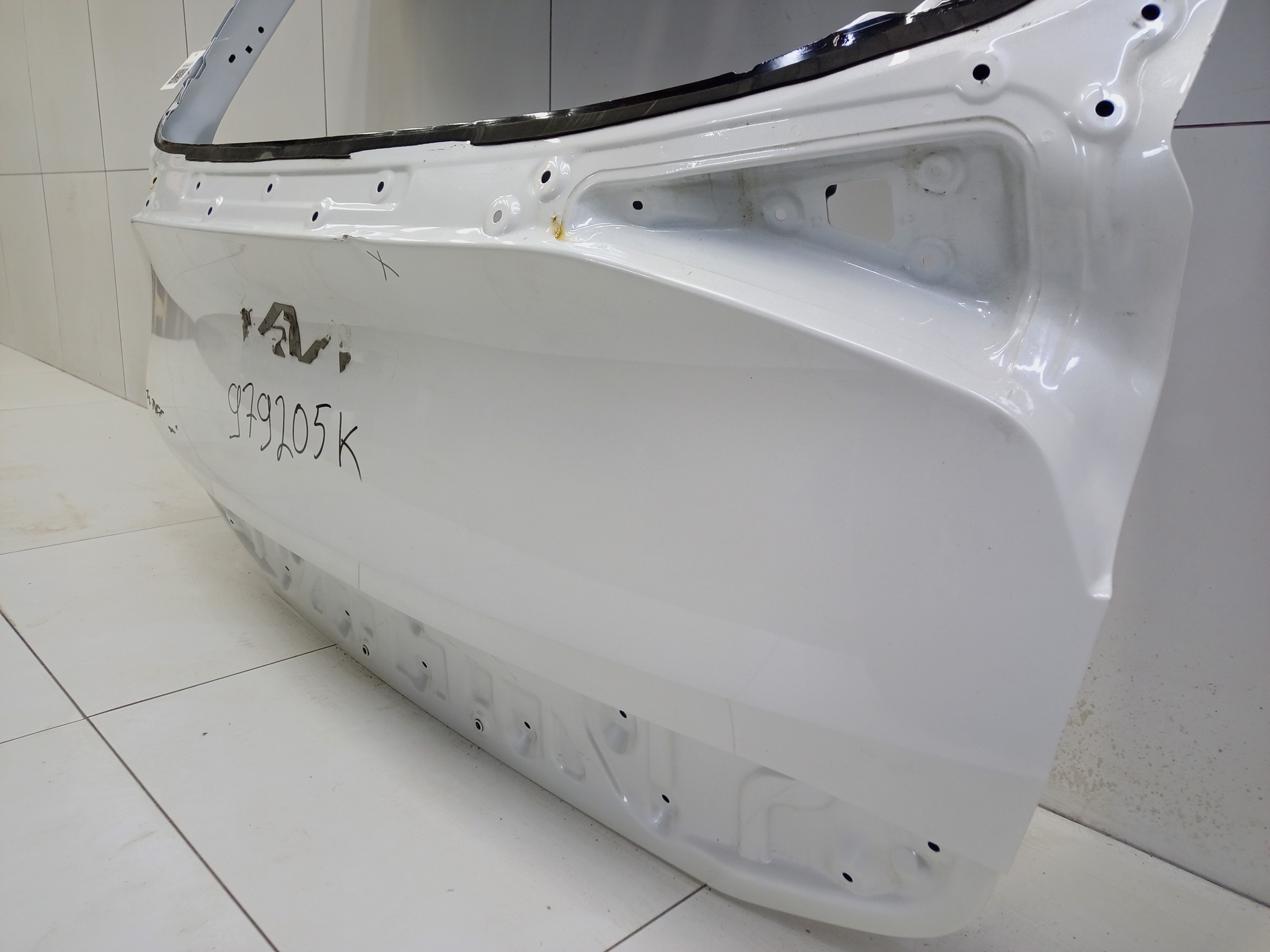 Крышка багажника Kia Sportage 5 под привод