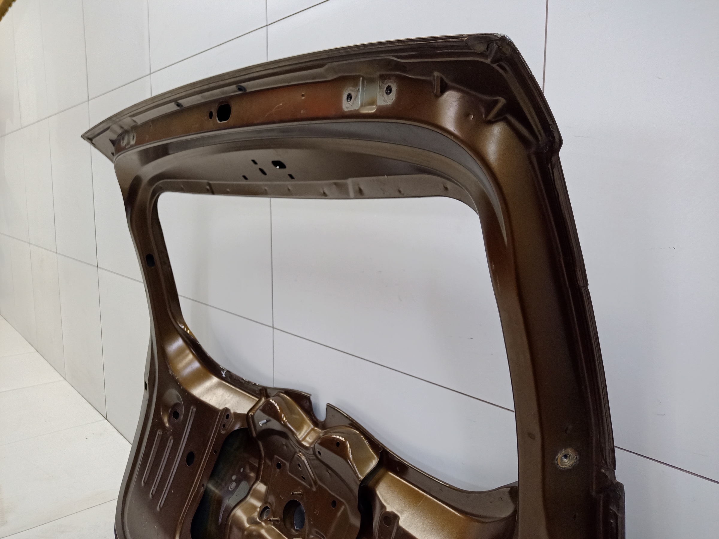 Крышка багажника Renault Duster 1