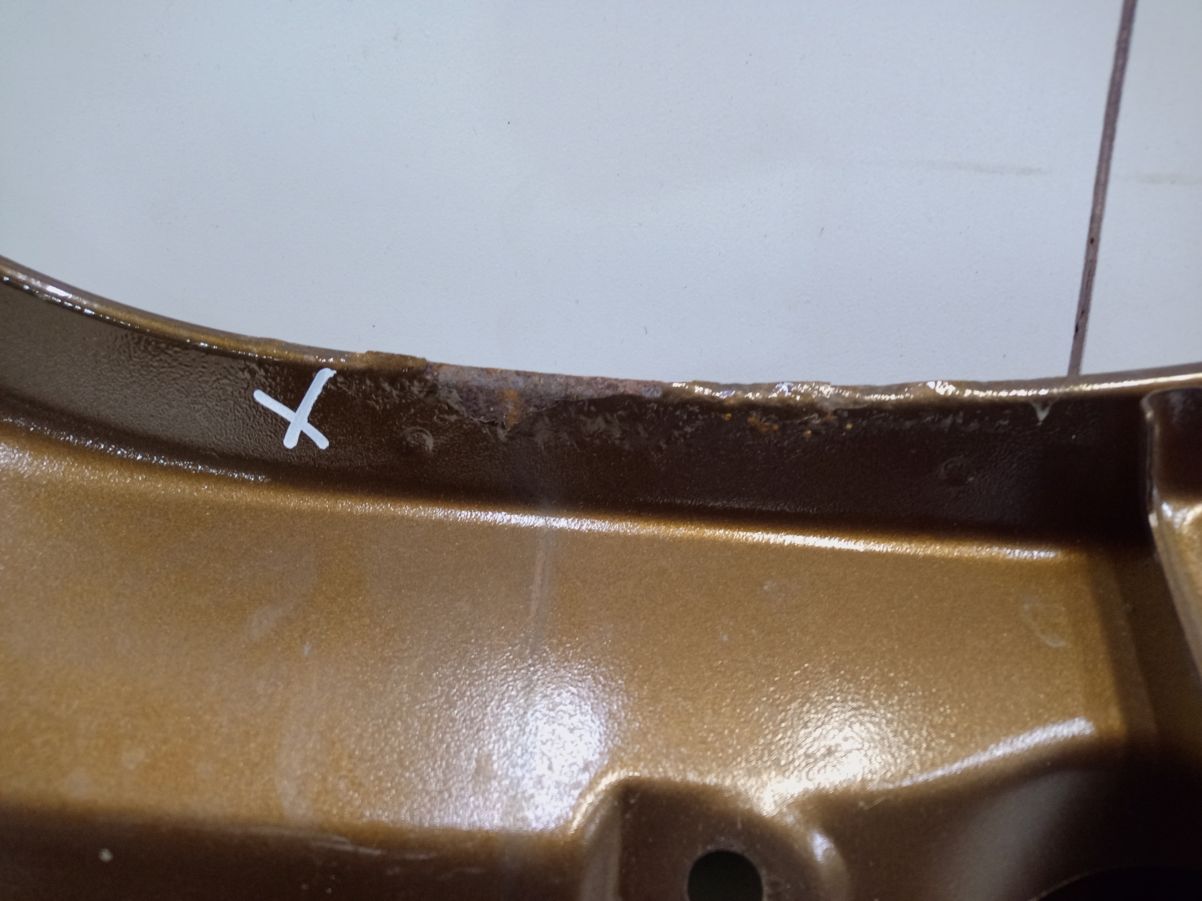 Крышка багажника Renault Duster 1