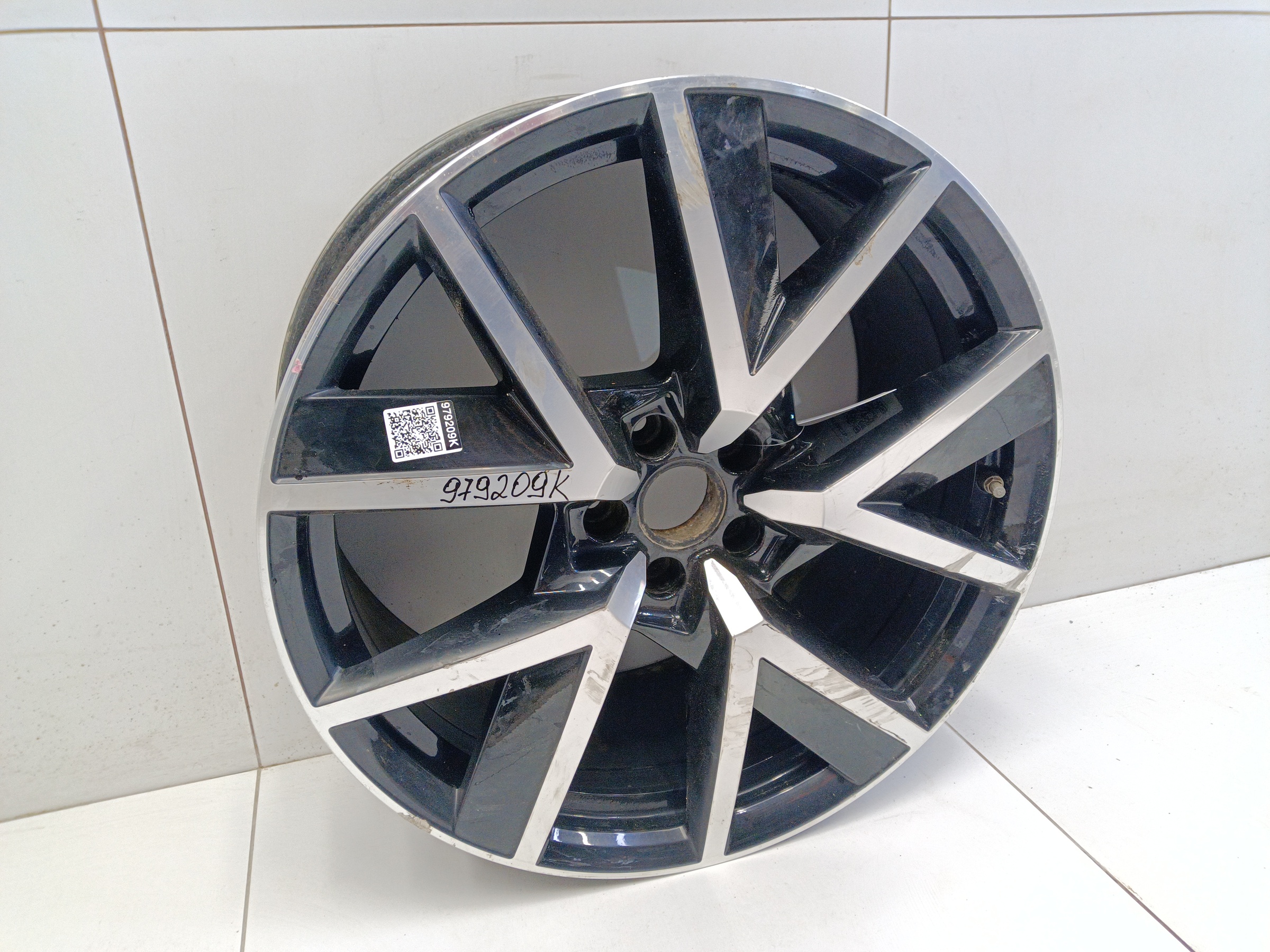 Диск колеса литой Volkswagen Touareg 3 R20