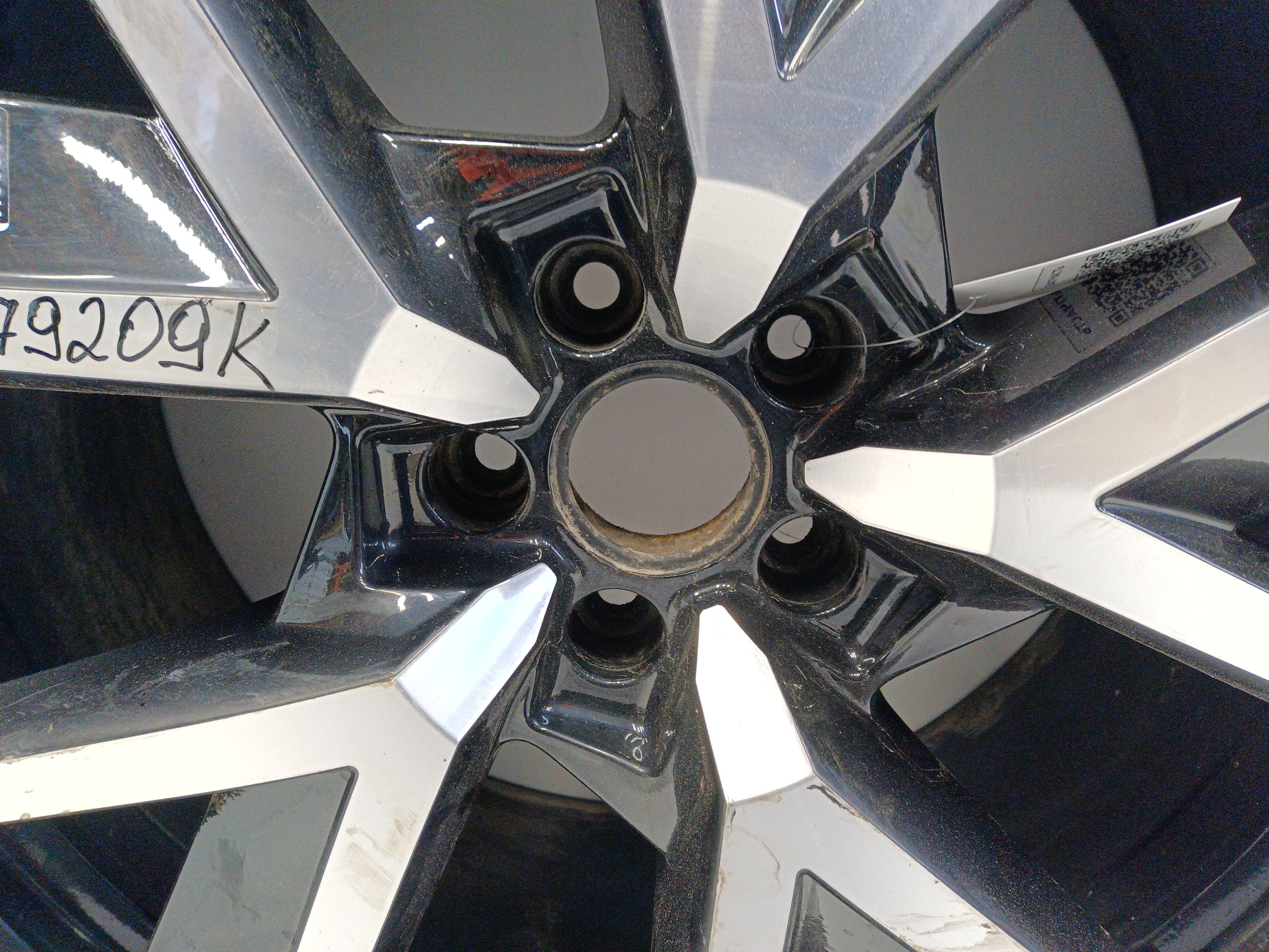 Диск колеса литой Volkswagen Touareg 3 R20