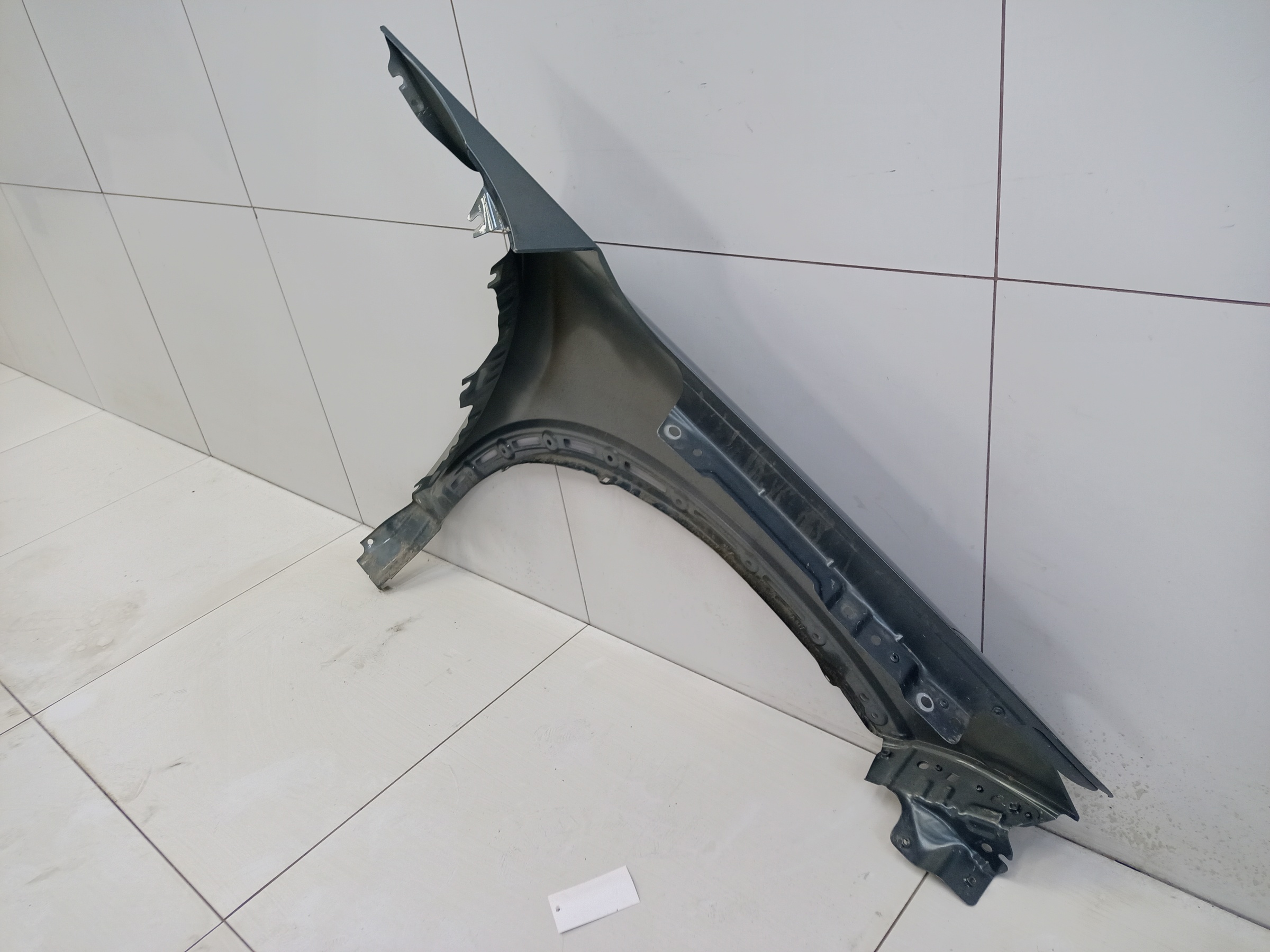 Крыло переднее левое Tenet T8