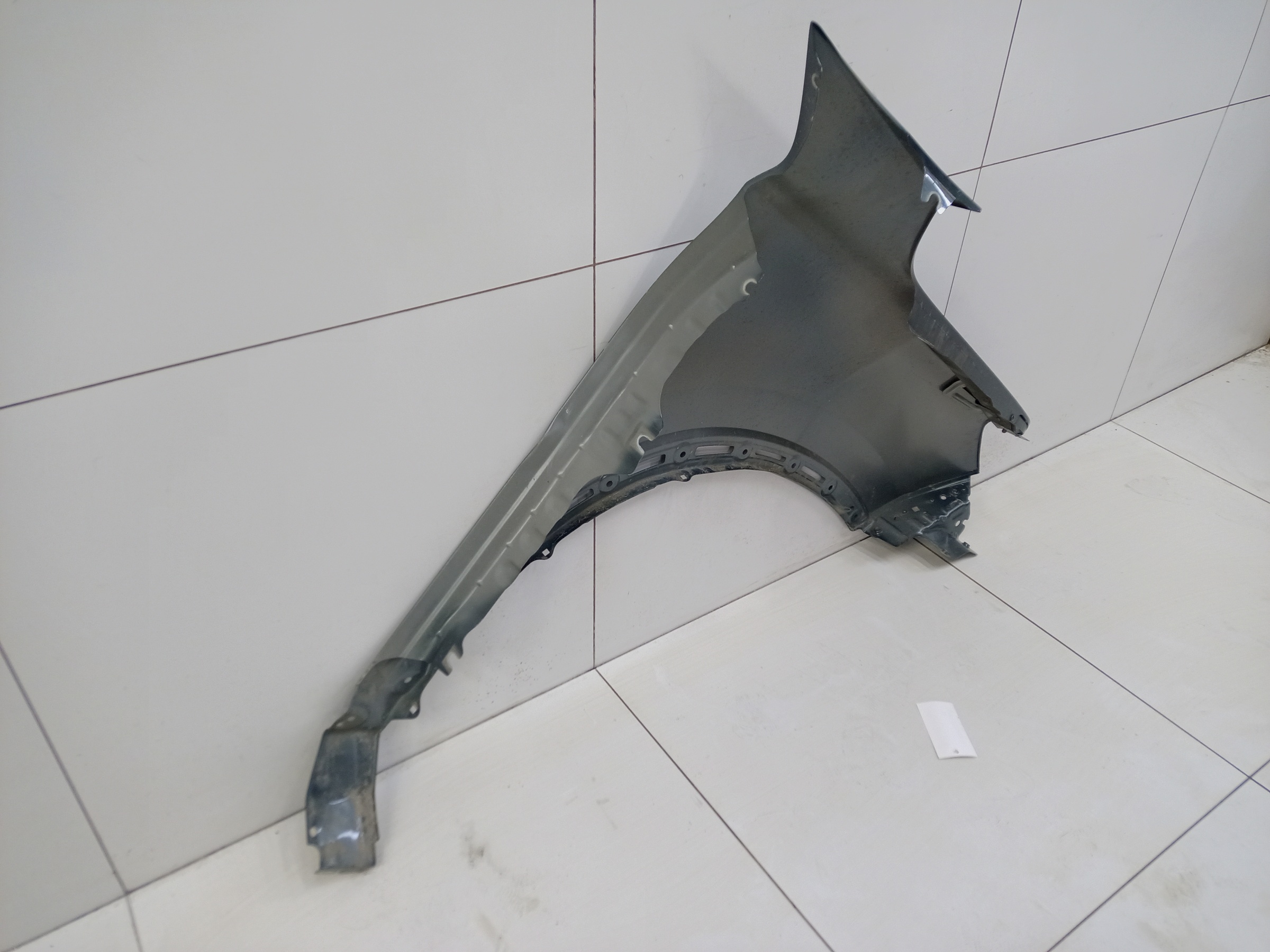 Крыло переднее левое Tenet T8