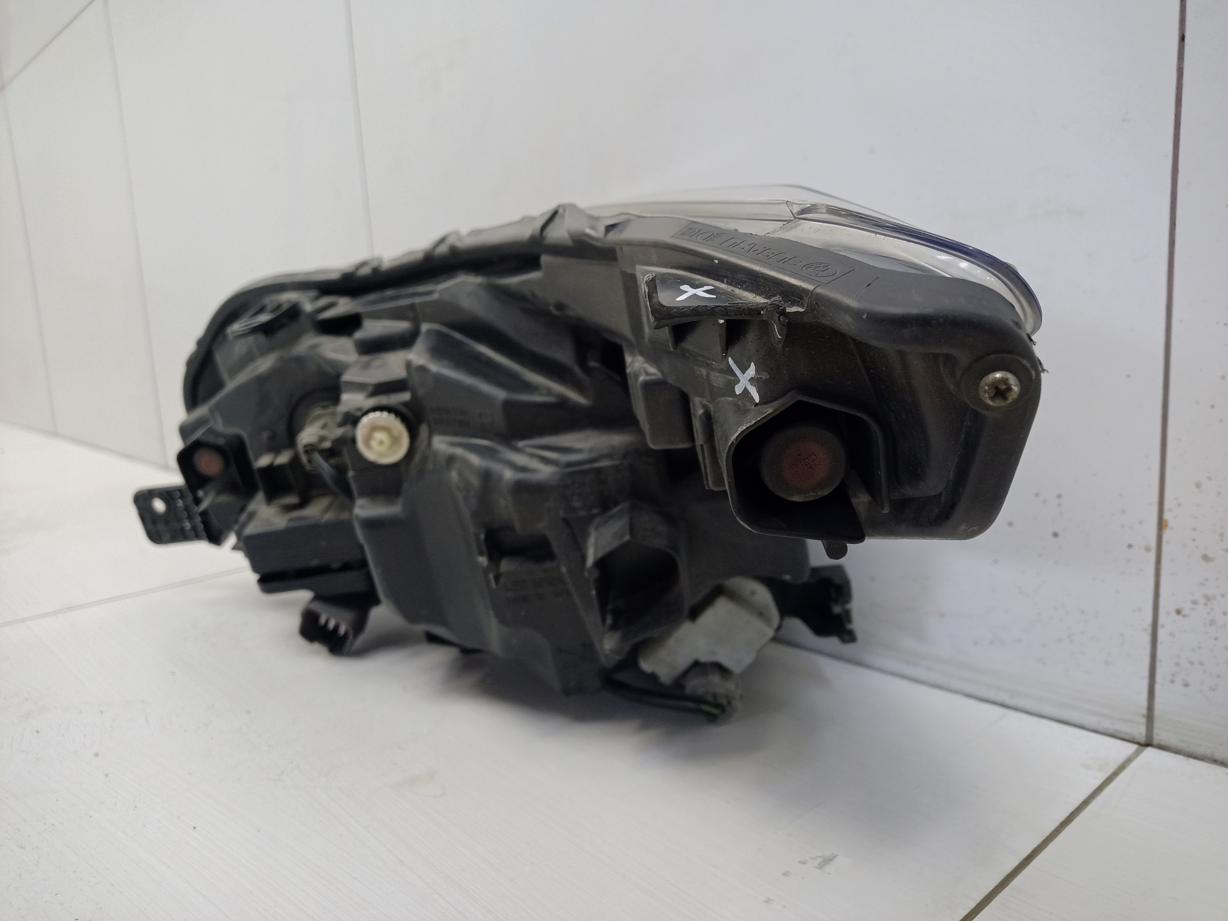 Фара передняя правая Subaru XV 2 Restail LED