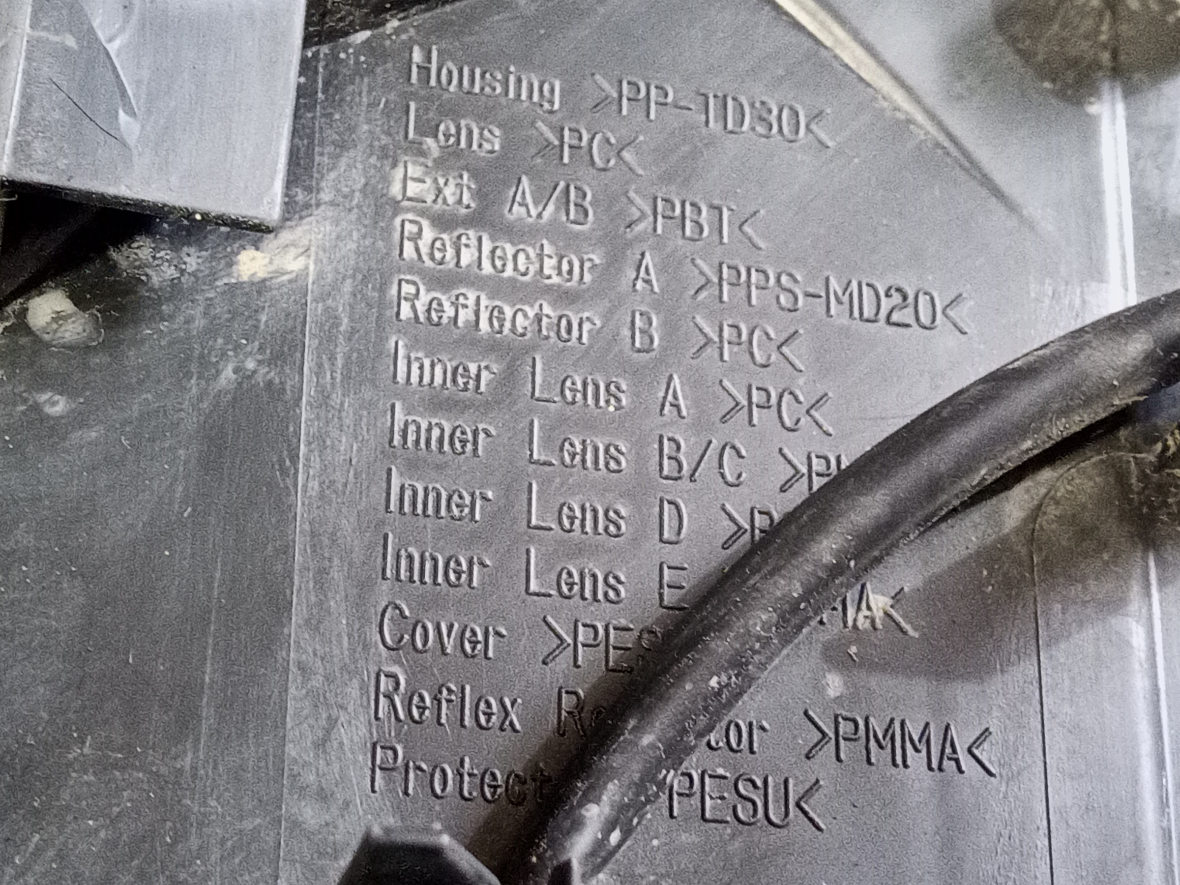 Фара передняя правая Subaru XV 2 Restail LED