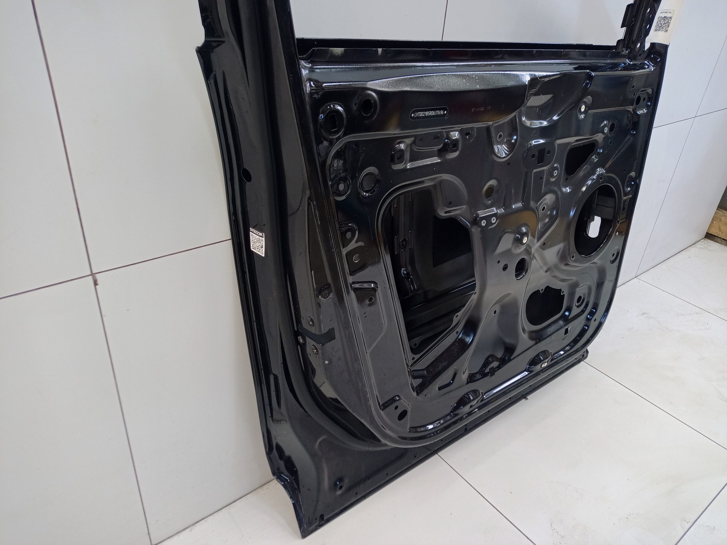 Дверь передняя левая Exeed TXL