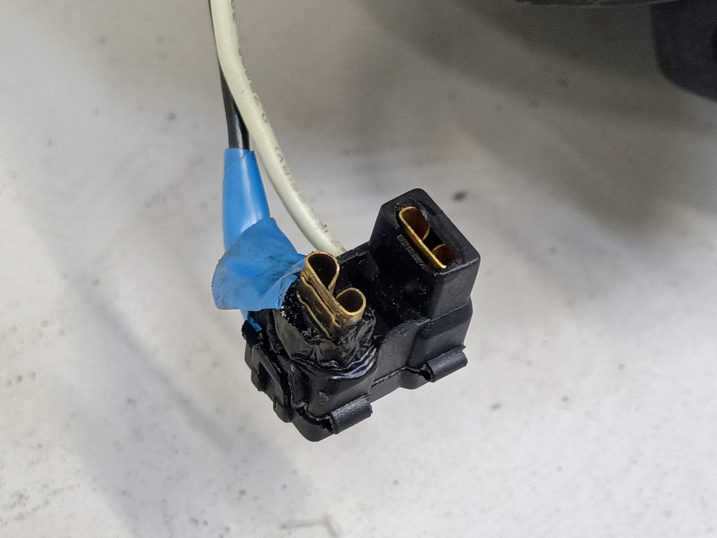 Фара передняя левая Chery Tiggo T11 Restail галоген с ДХО