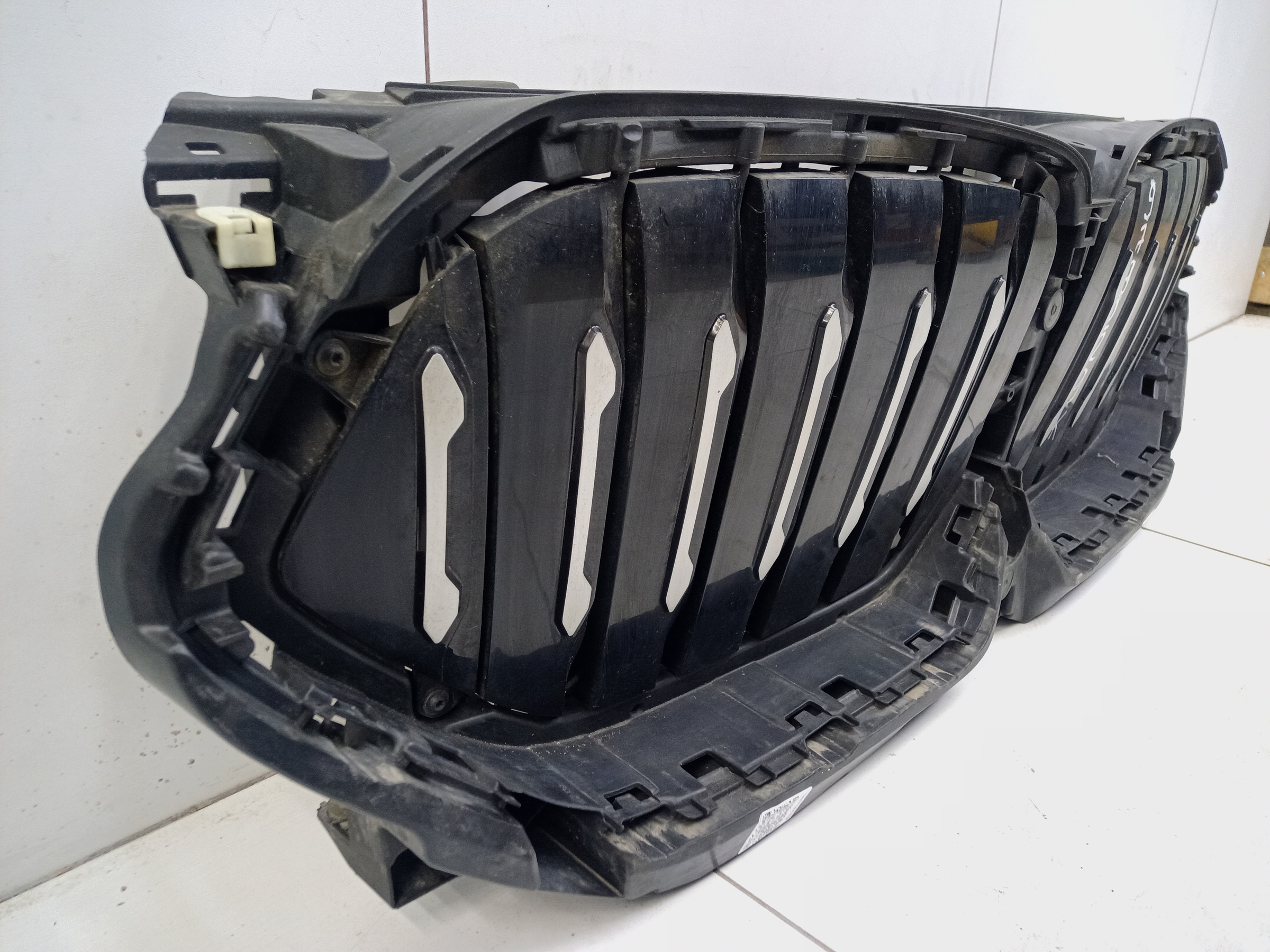 Жалюзи решетки радиатора BMW X6 G06