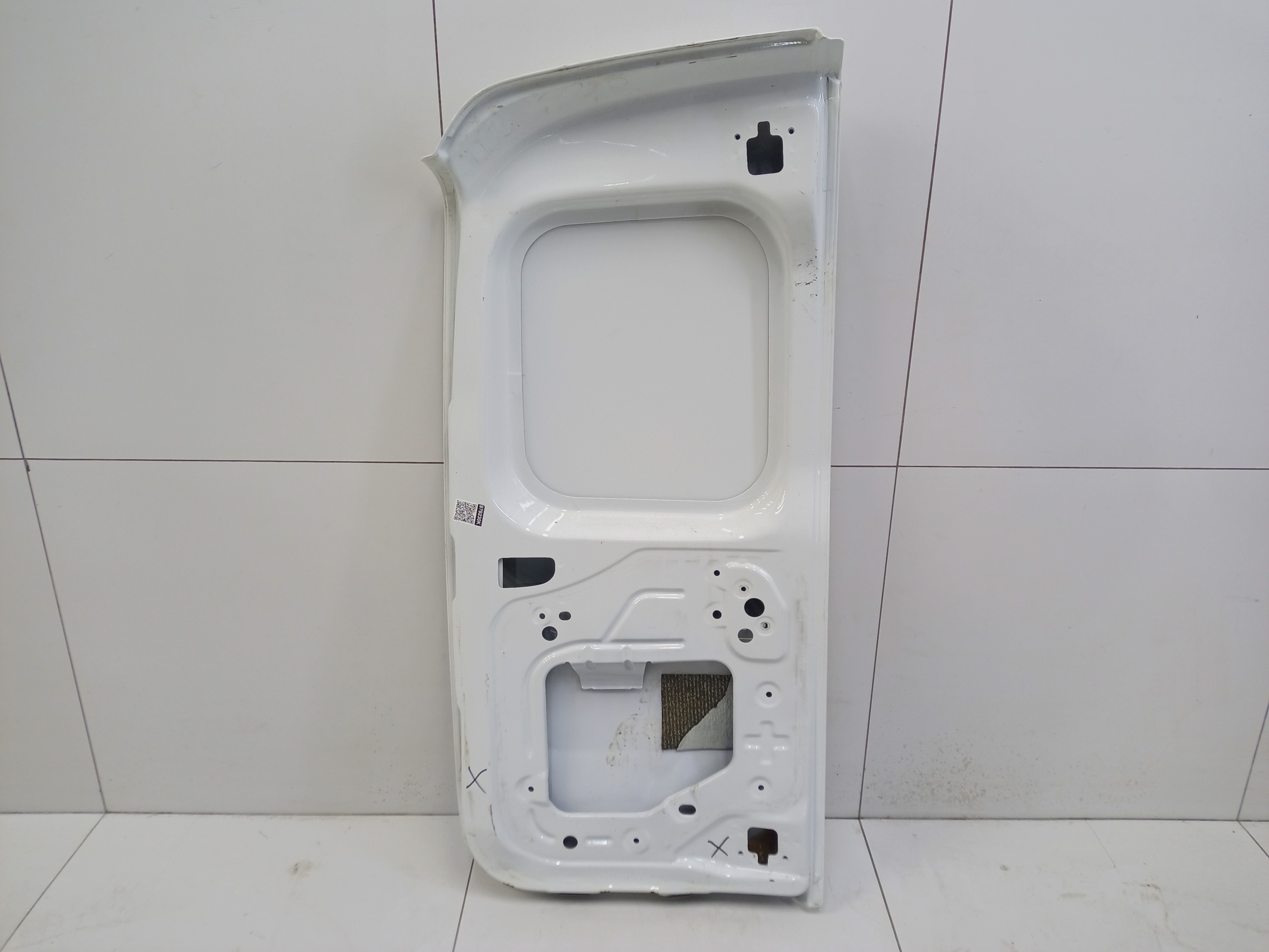 Дверь задняя правая распашная глухая Lada Largus Фургон