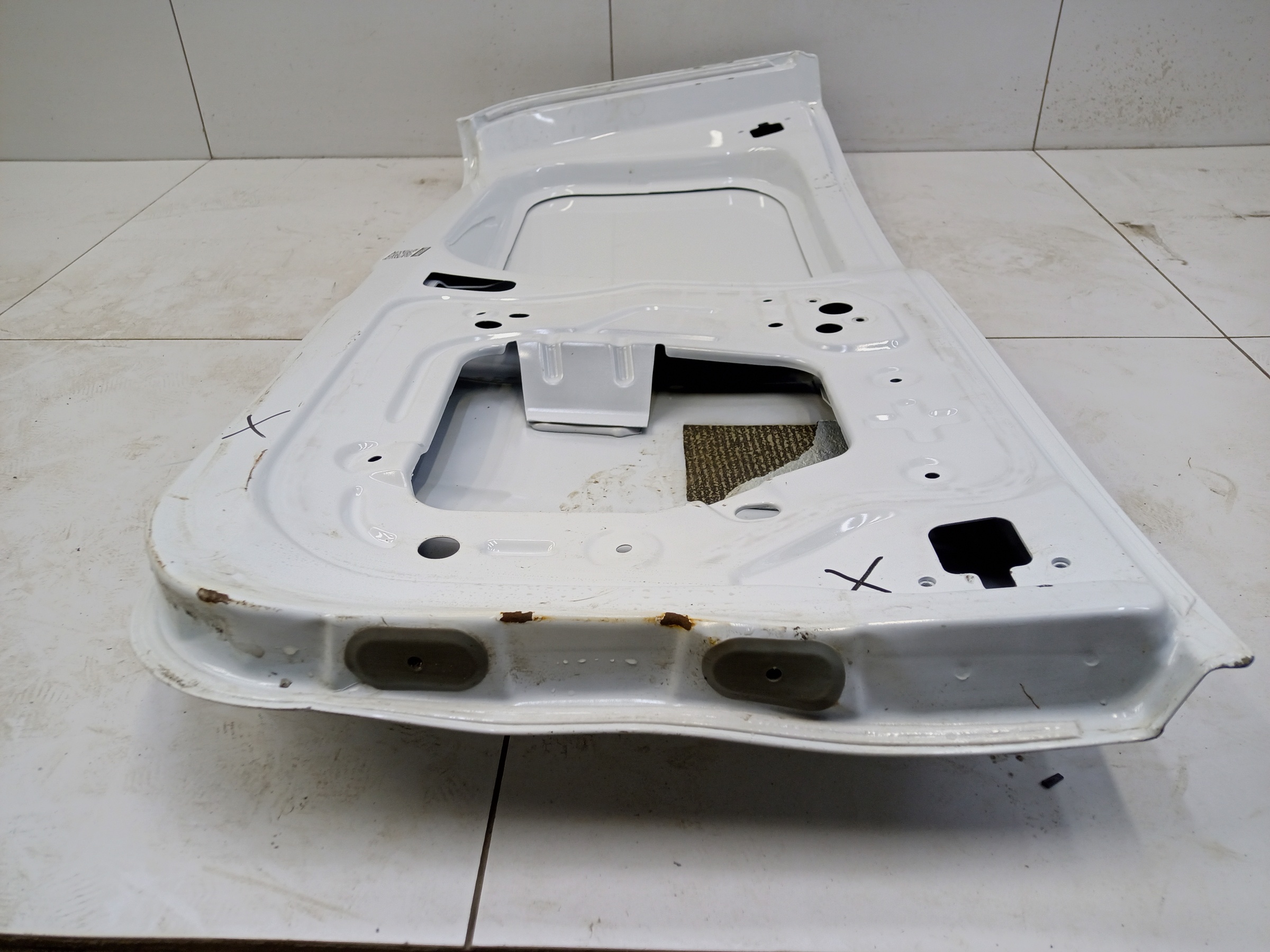 Дверь задняя правая распашная глухая Lada Largus Фургон