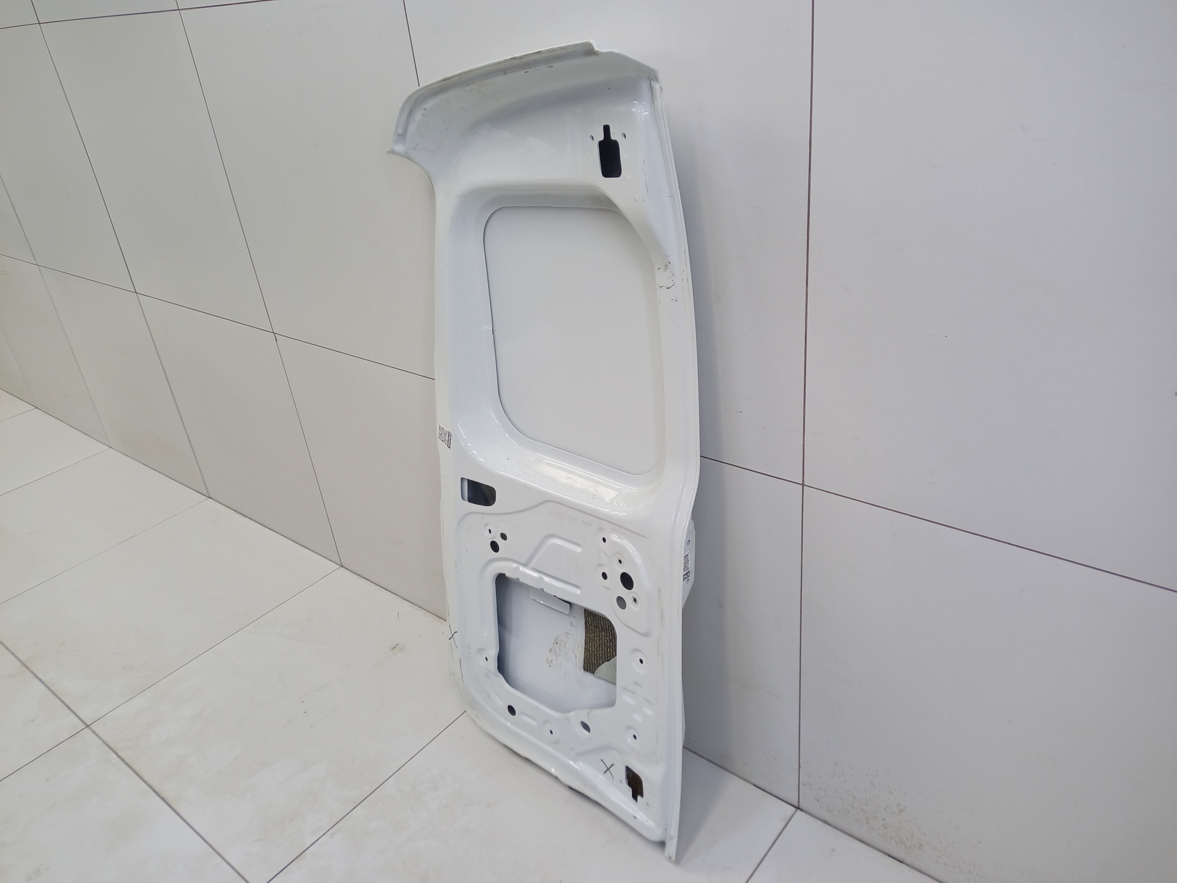 Дверь задняя правая распашная глухая Lada Largus Фургон