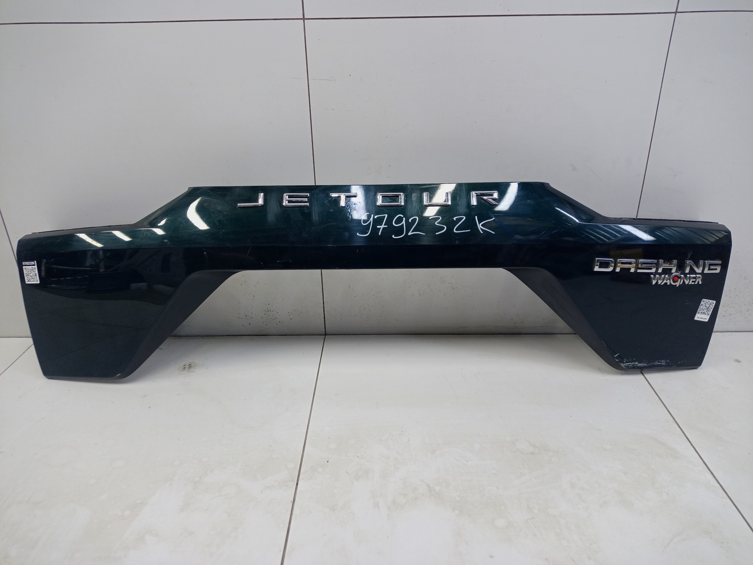 Накладка крышки багажника Jetour Dashing