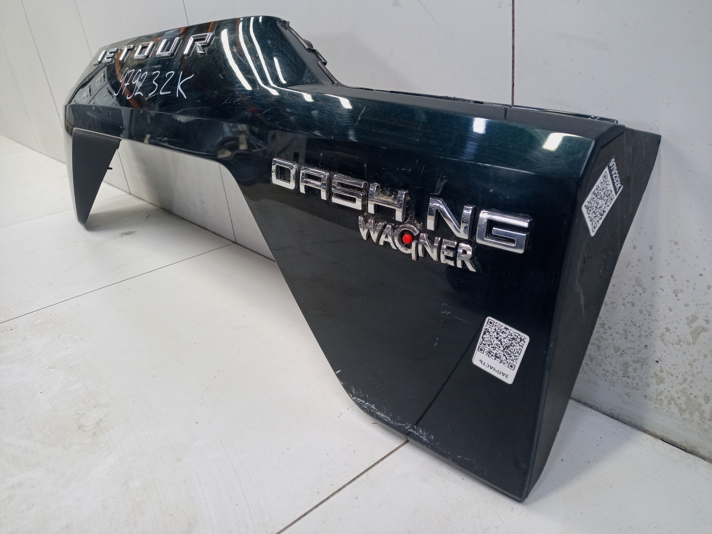 Накладка крышки багажника Jetour Dashing