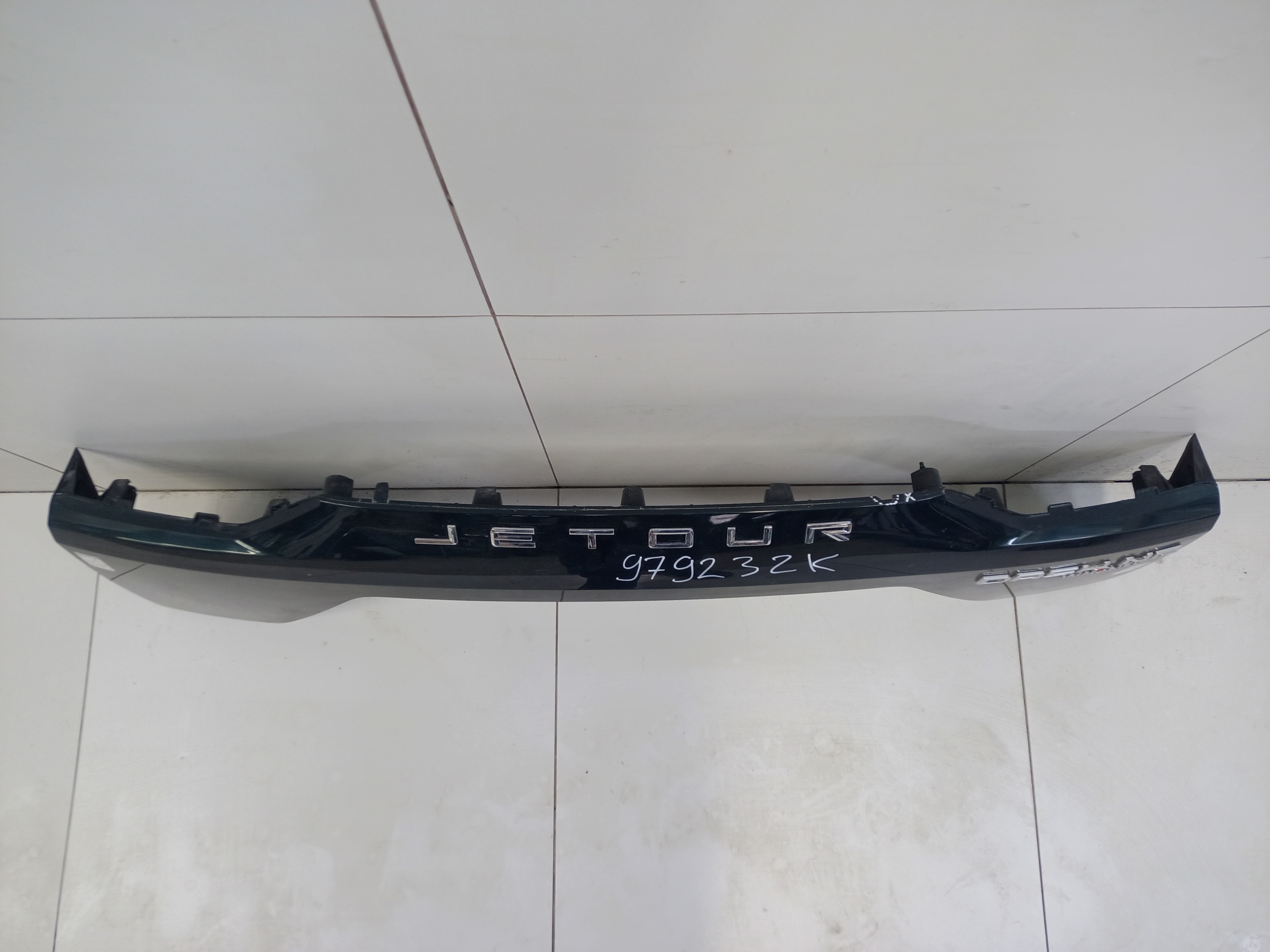 Накладка крышки багажника Jetour Dashing