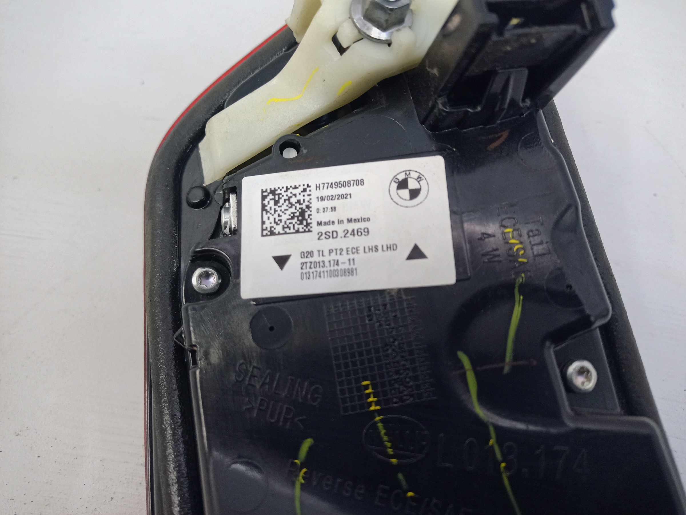 Фонарь задний левый внутренний BMW 3er G20 LED