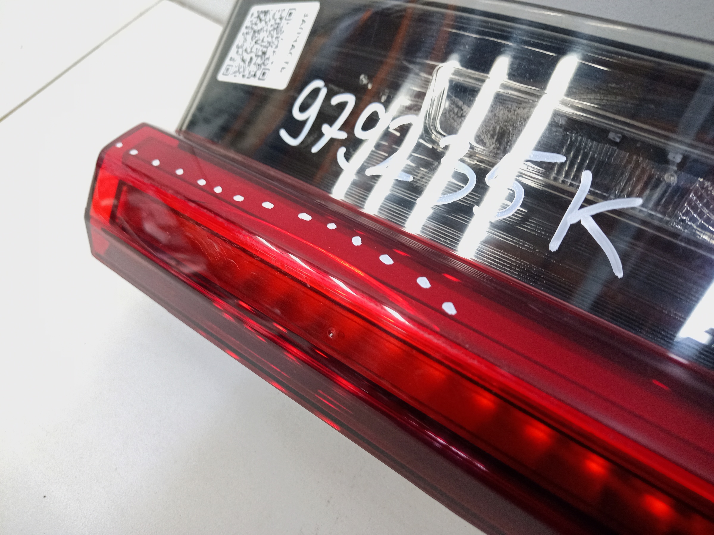 Фонарь задний левый внутренний BMW 3er G20 LED