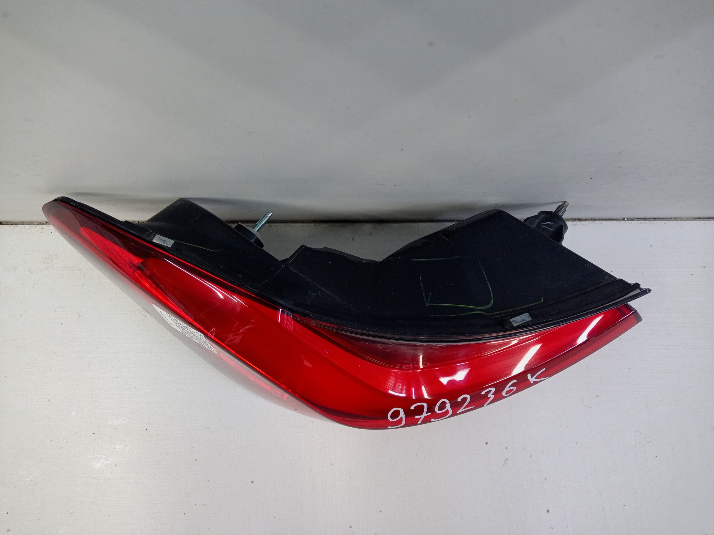 Фонарь задний левый наружный BMW 3er G20 LED