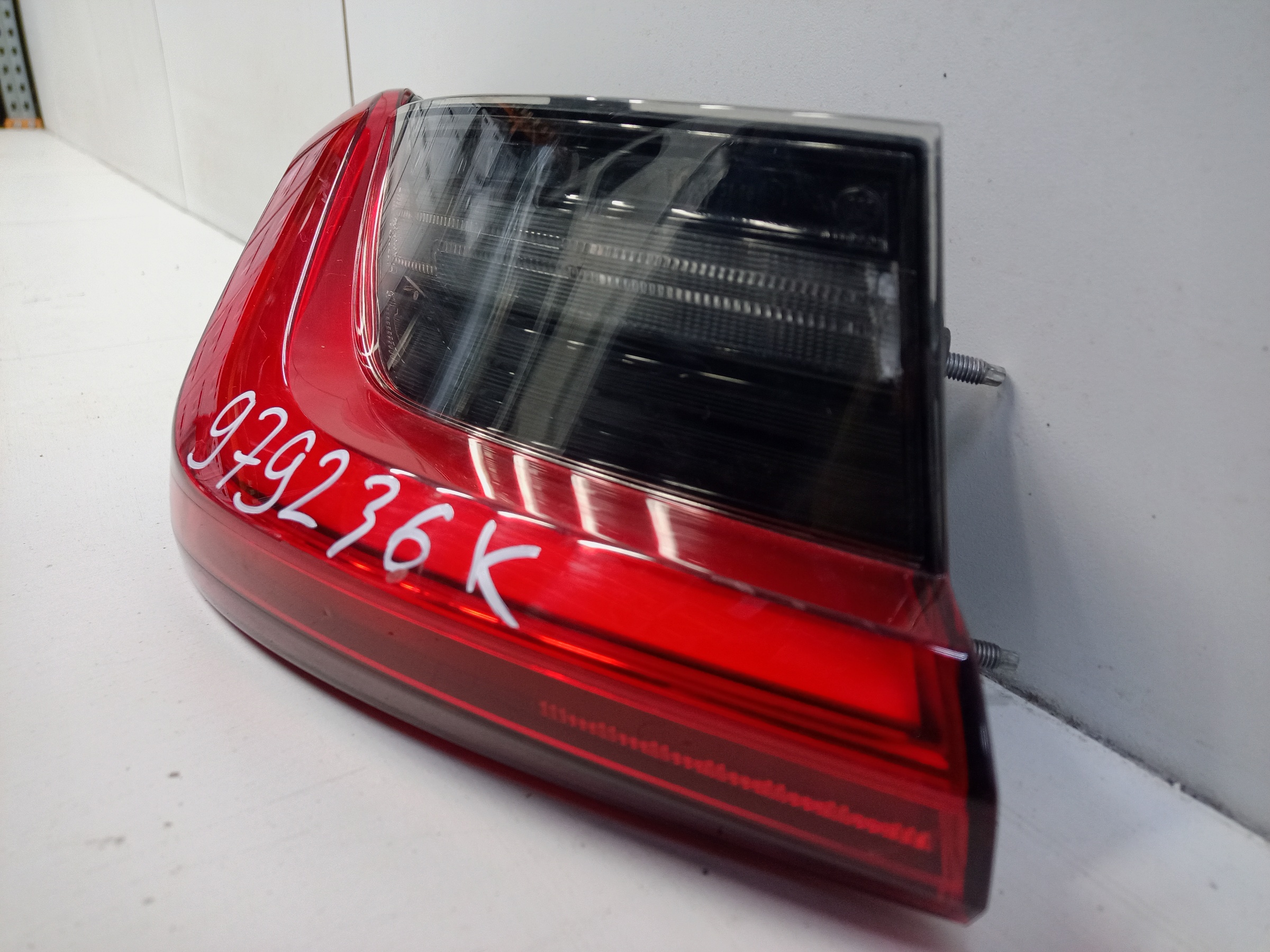 Фонарь задний левый наружный BMW 3er G20 LED