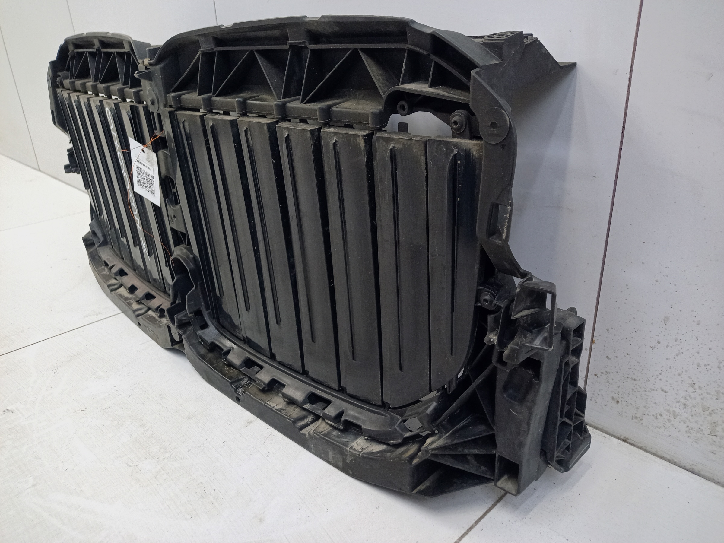 Жалюзи решетки радиатора черные BMW X7 G07