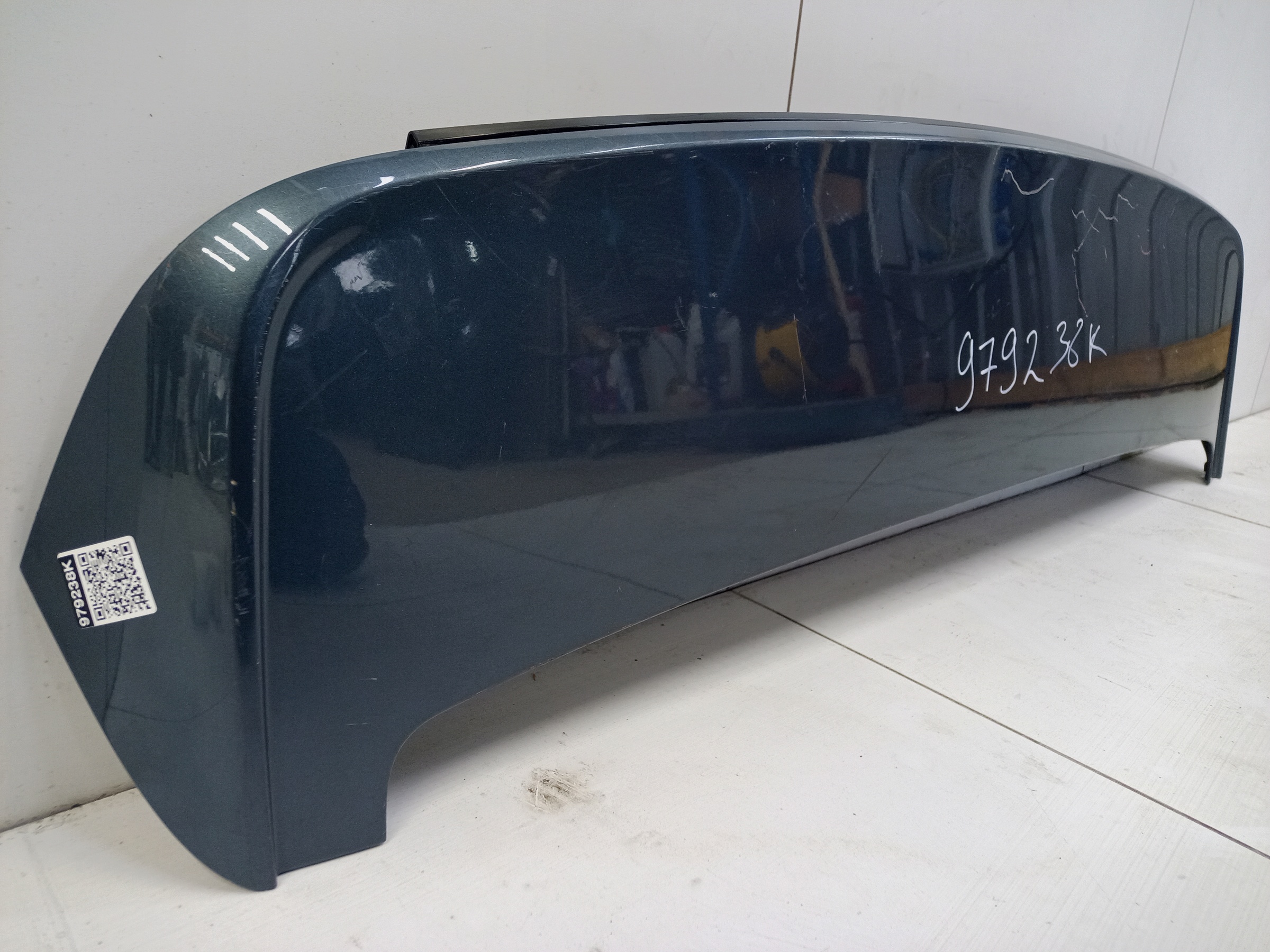 Спойлер крышки багажника Geely Monjaro