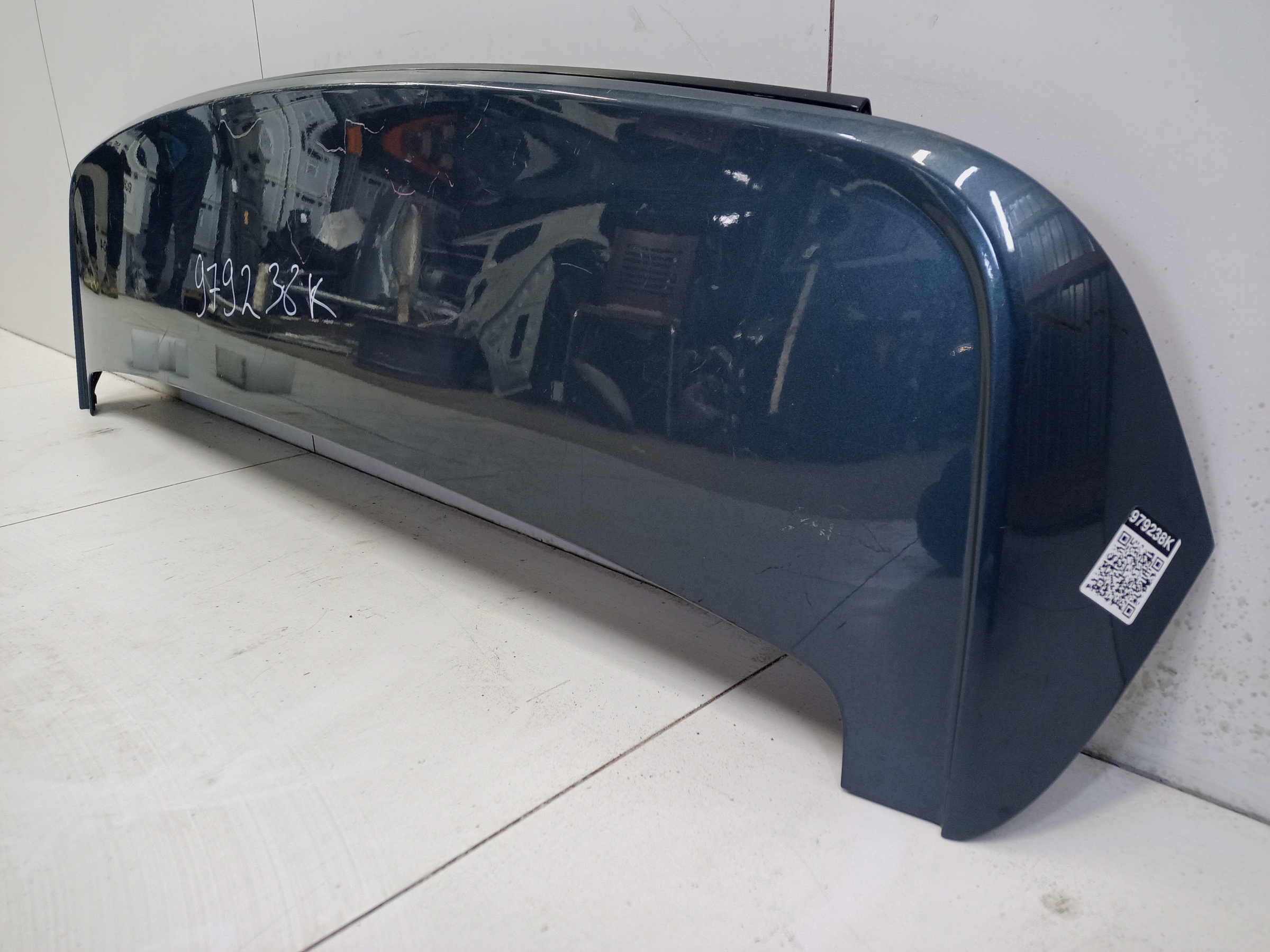 Спойлер крышки багажника Geely Monjaro