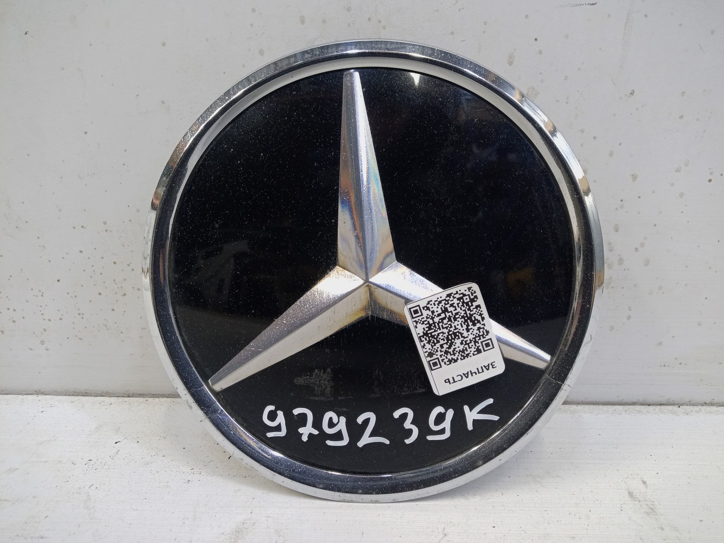 Эмблема решетки радиатора Mercedes Benz E-Klasse W212