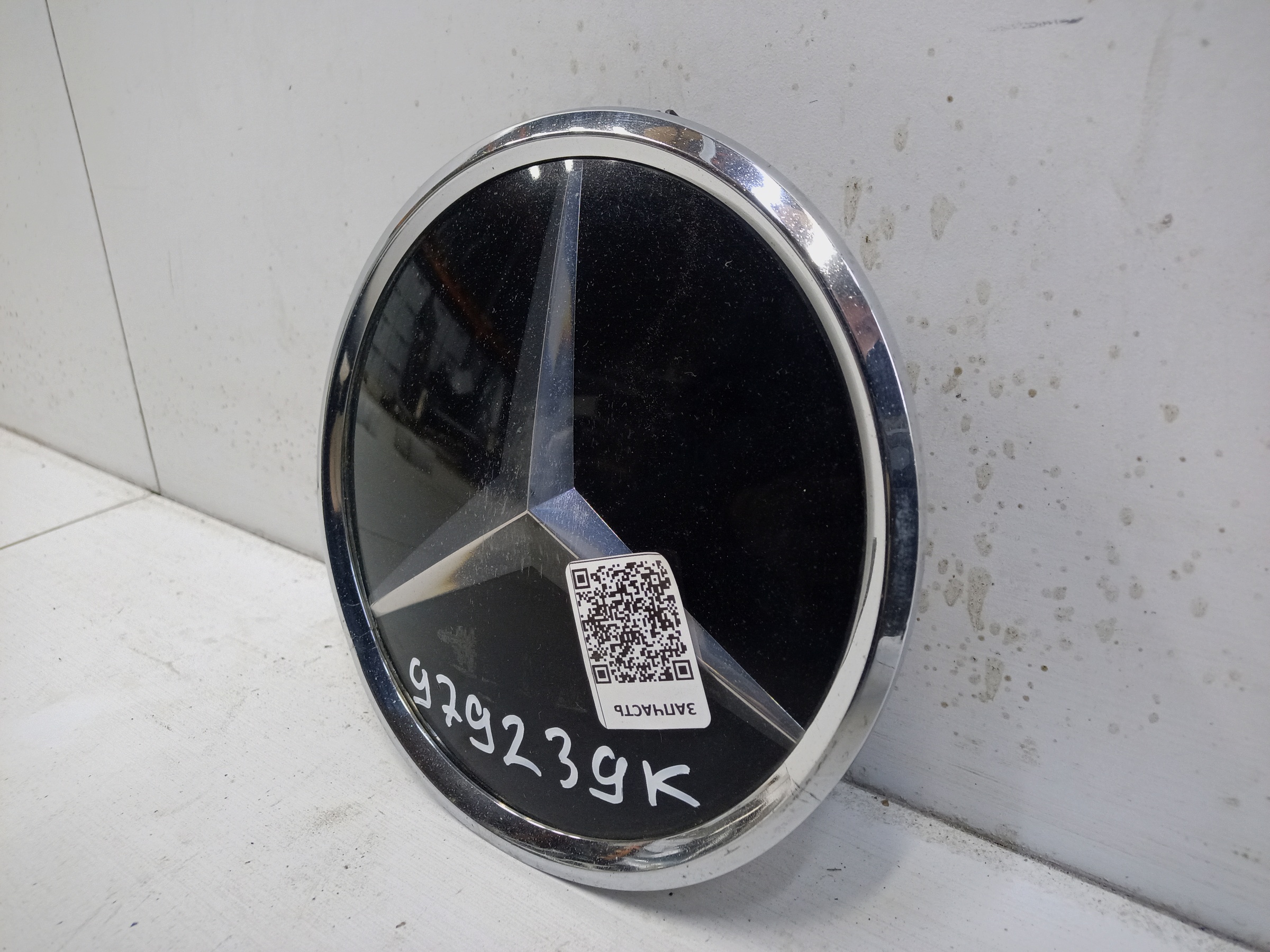 Эмблема решетки радиатора Mercedes Benz E-Klasse W212