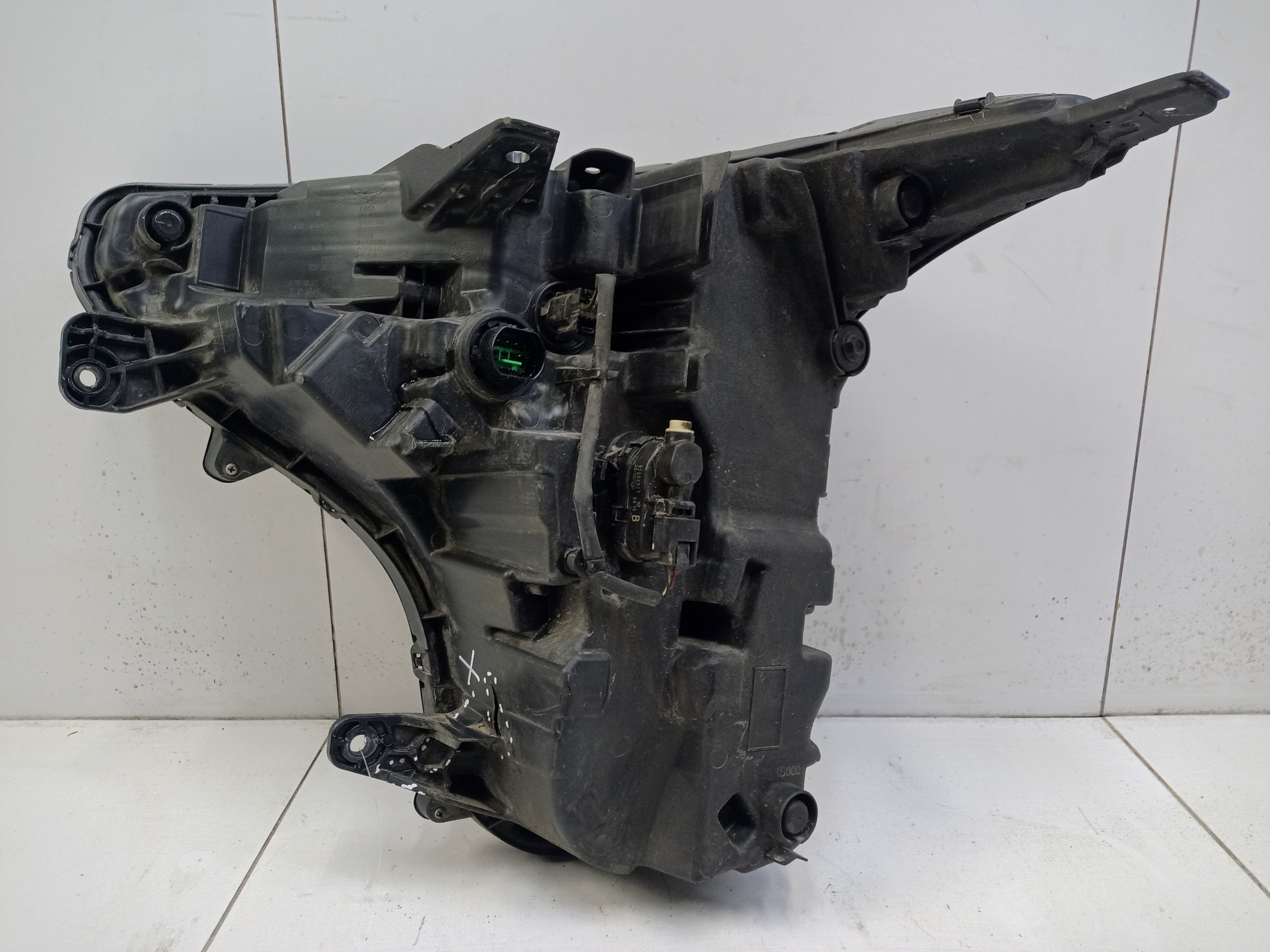 Фара передняя правая GAC GS8 2 LED